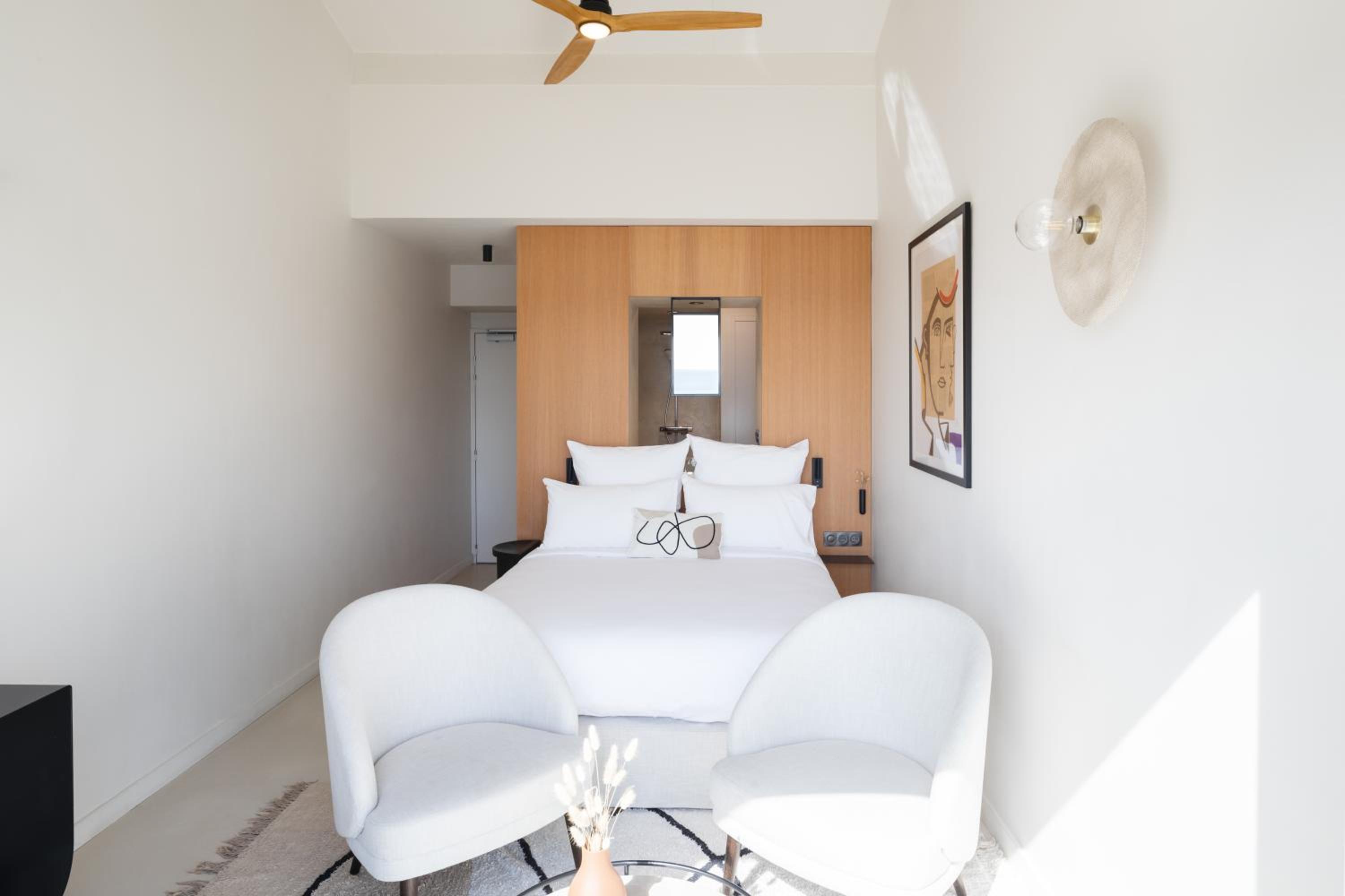 Superior Room with Balcony and Sea View - Photo 1