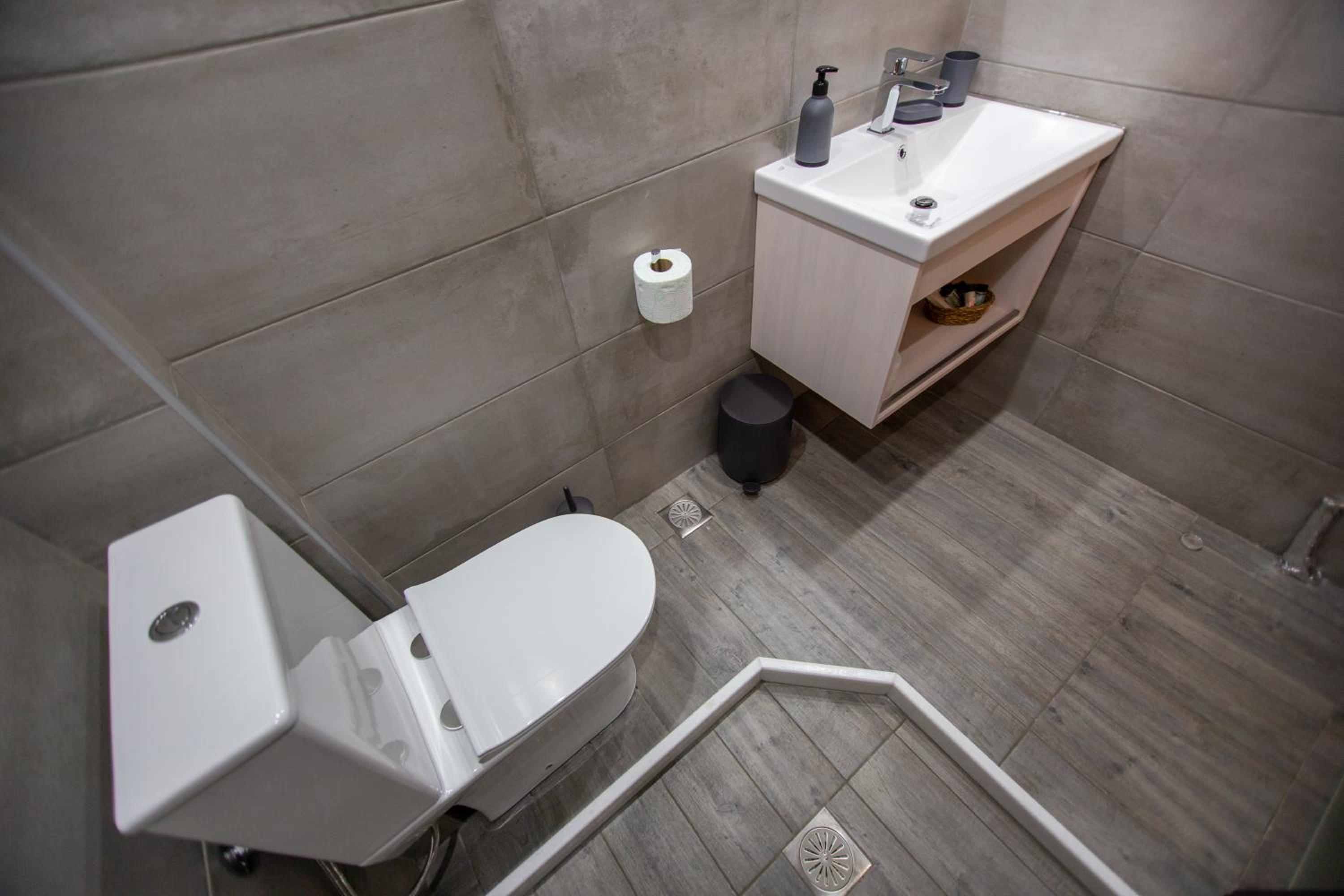 Deluxe Double Room with Balcony photo 2