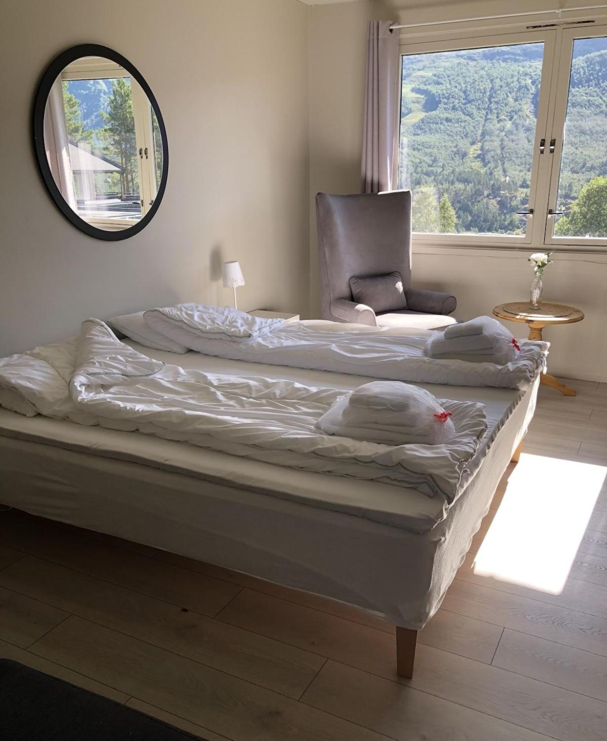 Double Room with Private Bathroom - Photo 1