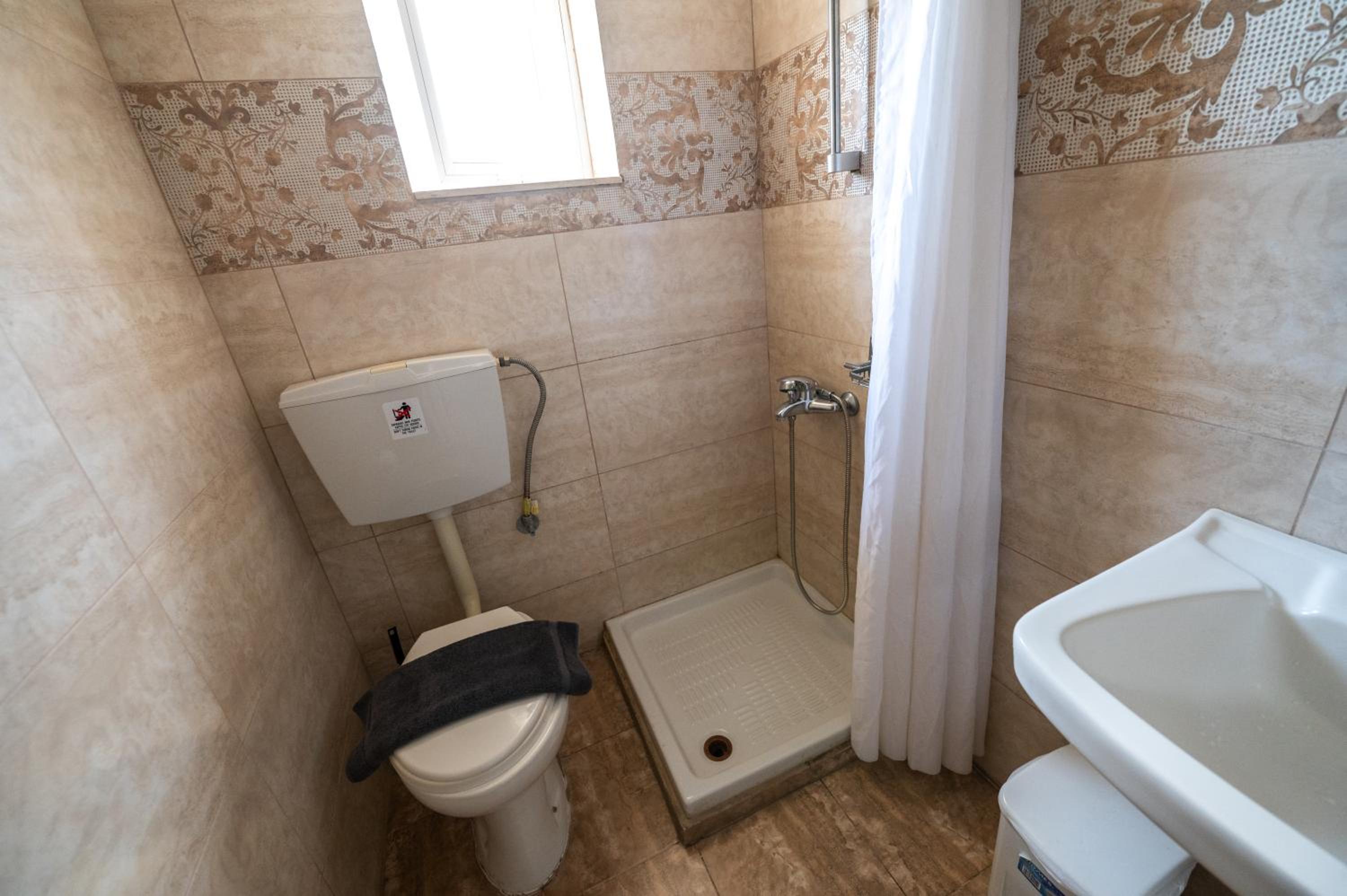 Double Room with Sea View - Photo 5