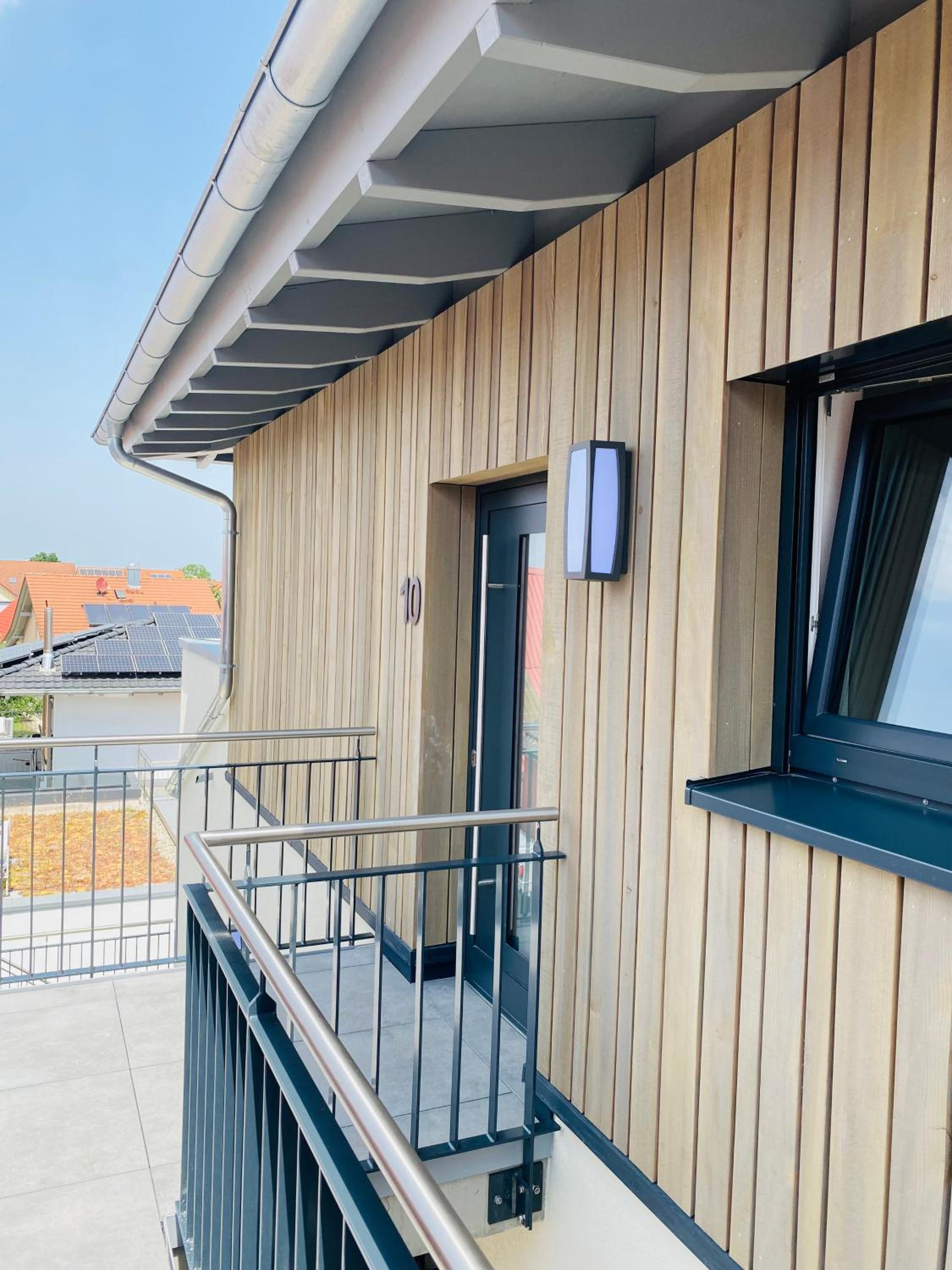 Apartment with Balcony - Photo 22