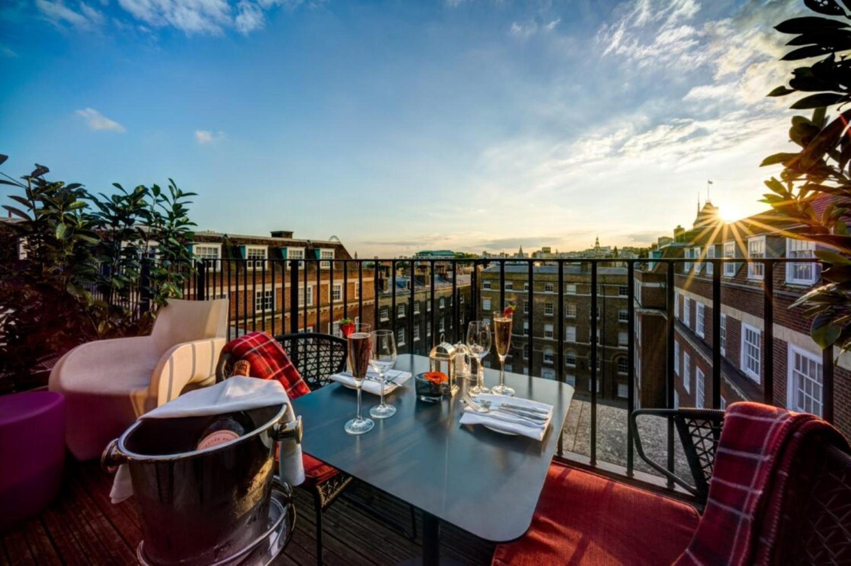 Deluxe King Room with Balcony