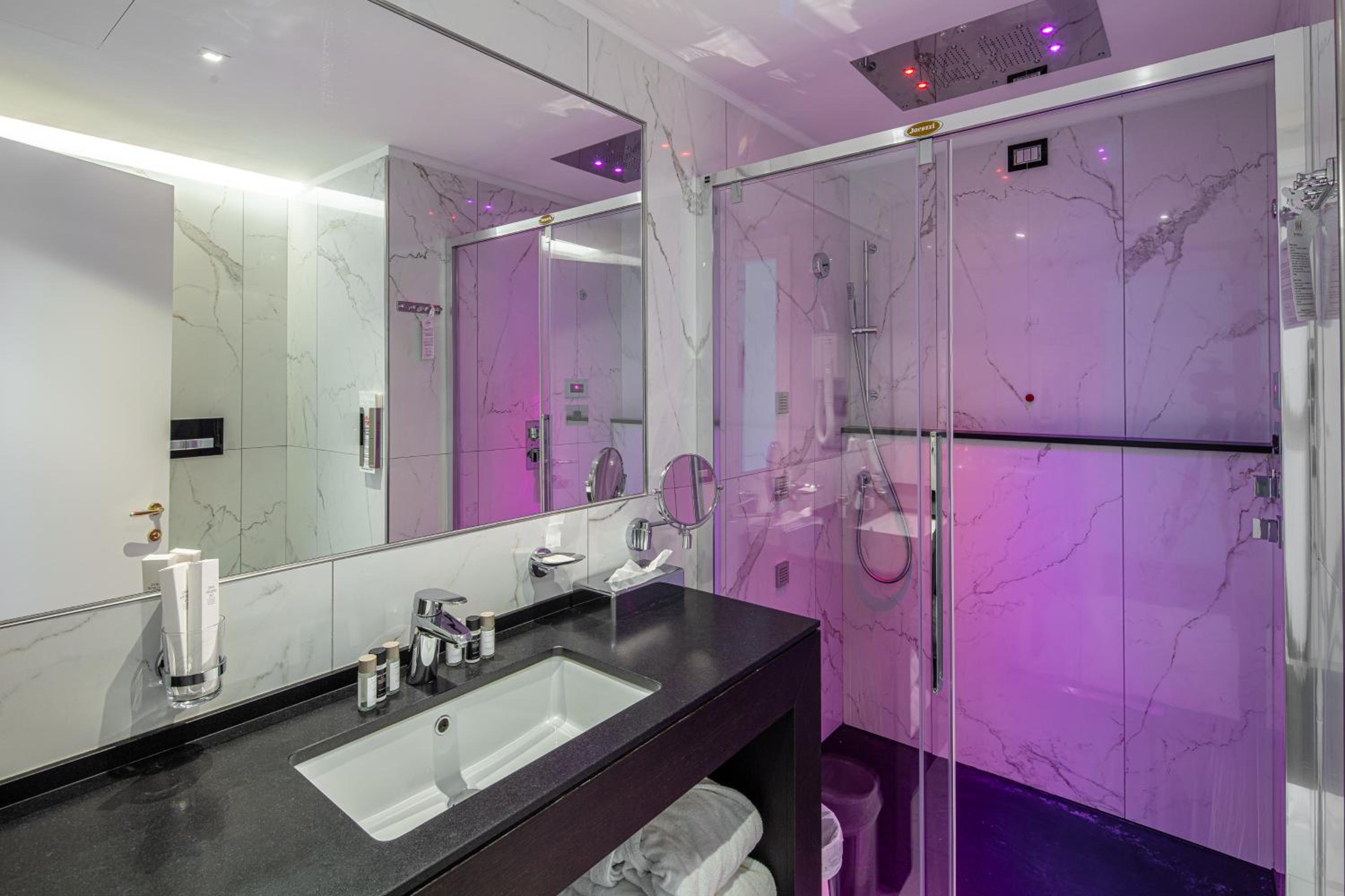 Suite with Terrace photo 3