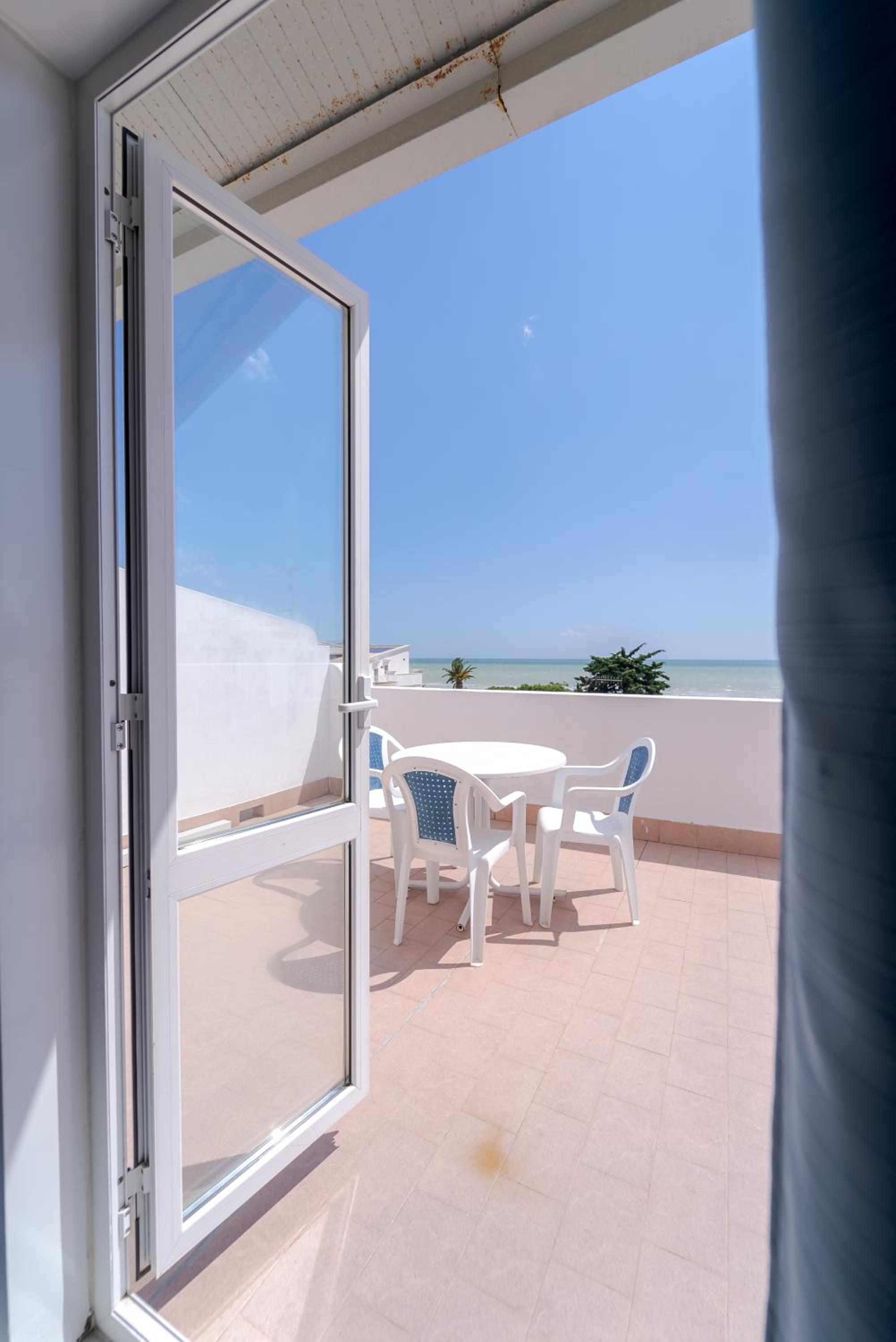 Quadruple Room with Sea View photo 2
