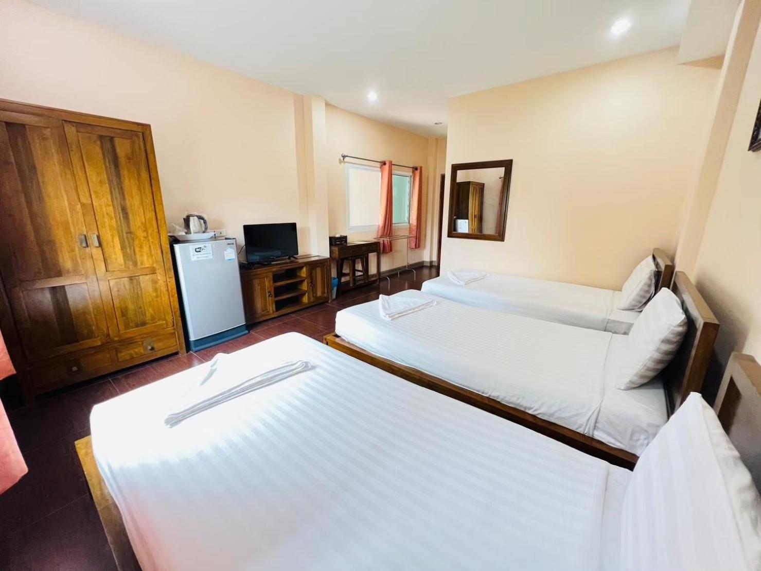 Deluxe Triple Room photo 2