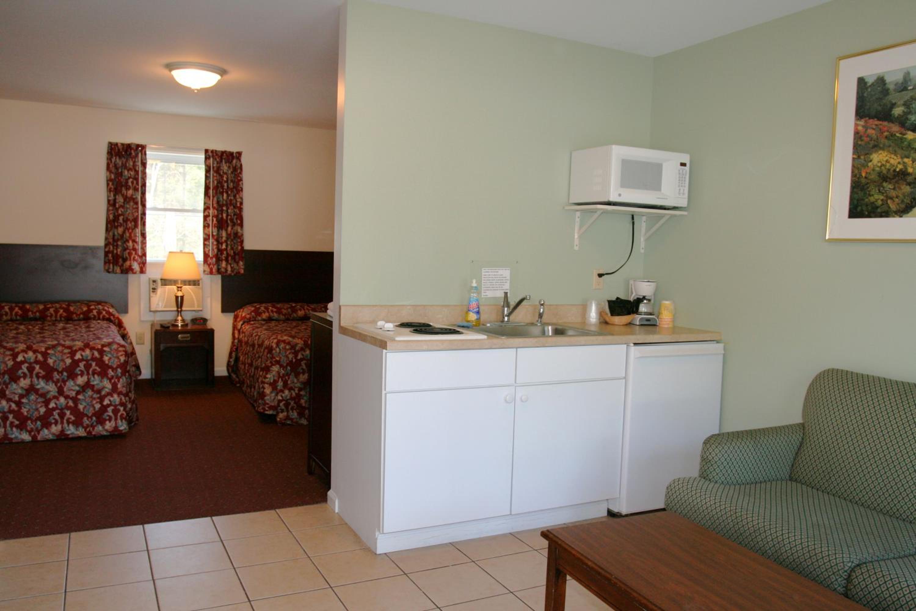 Suite with Kitchen - Photo 5