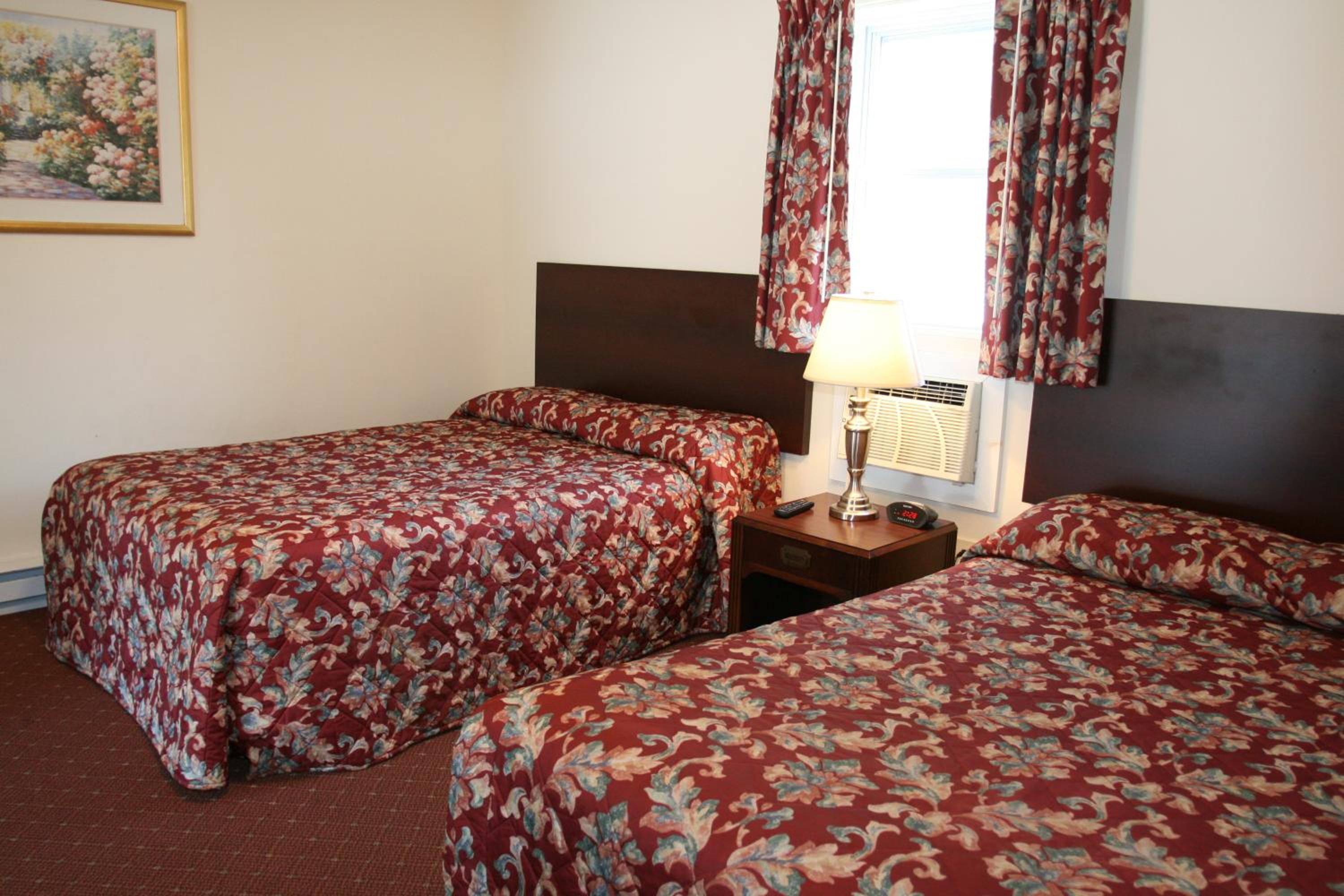 Suite with Kitchen - Photo 2