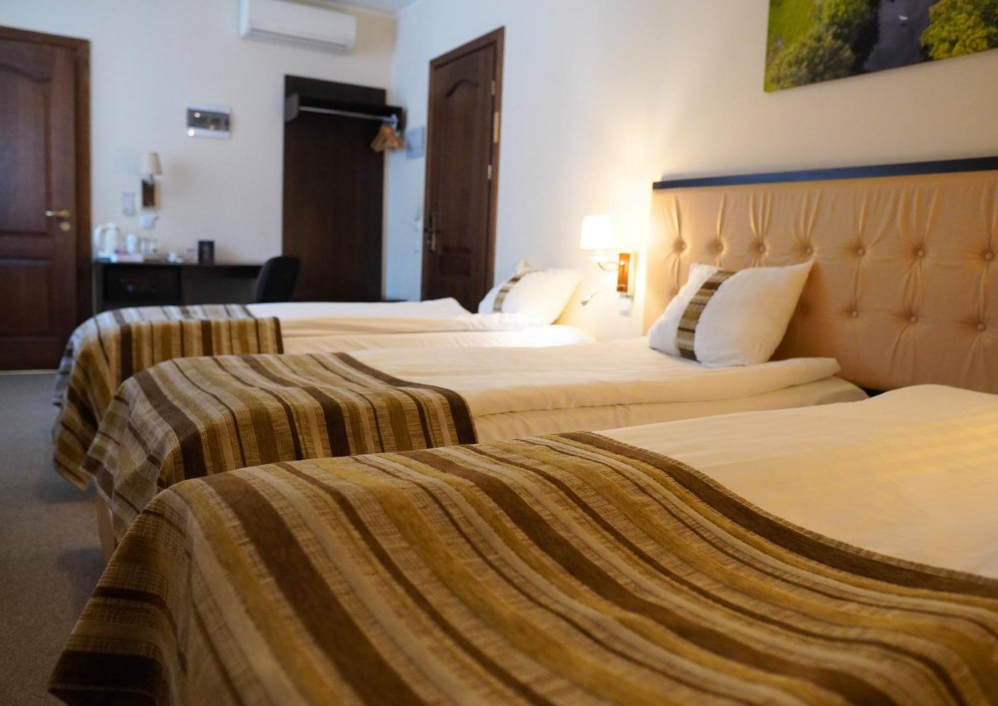 Economy Triple Room
