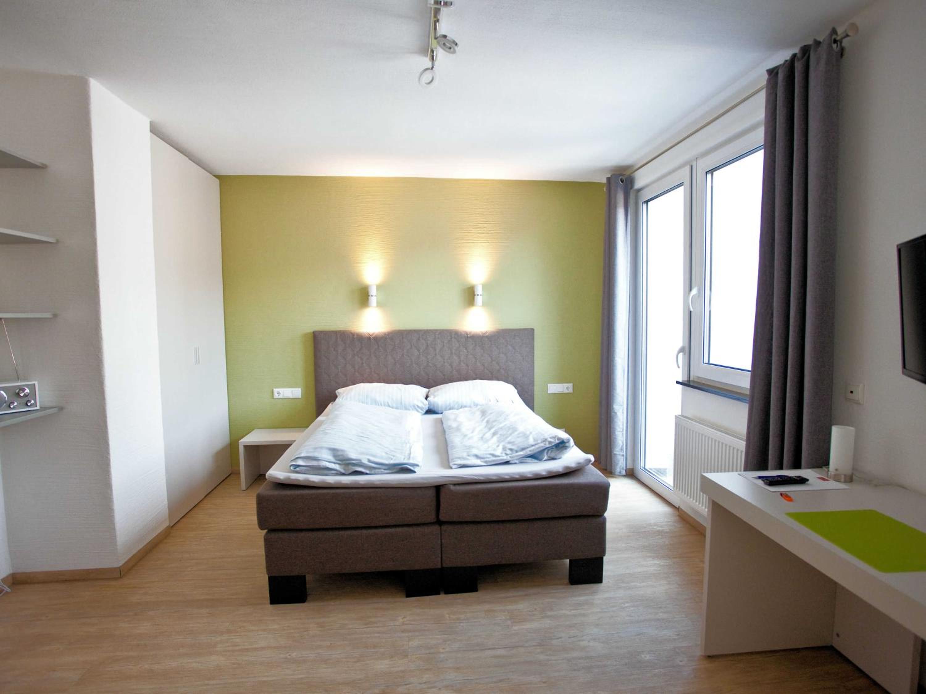 Apartment with Balcony photo 1