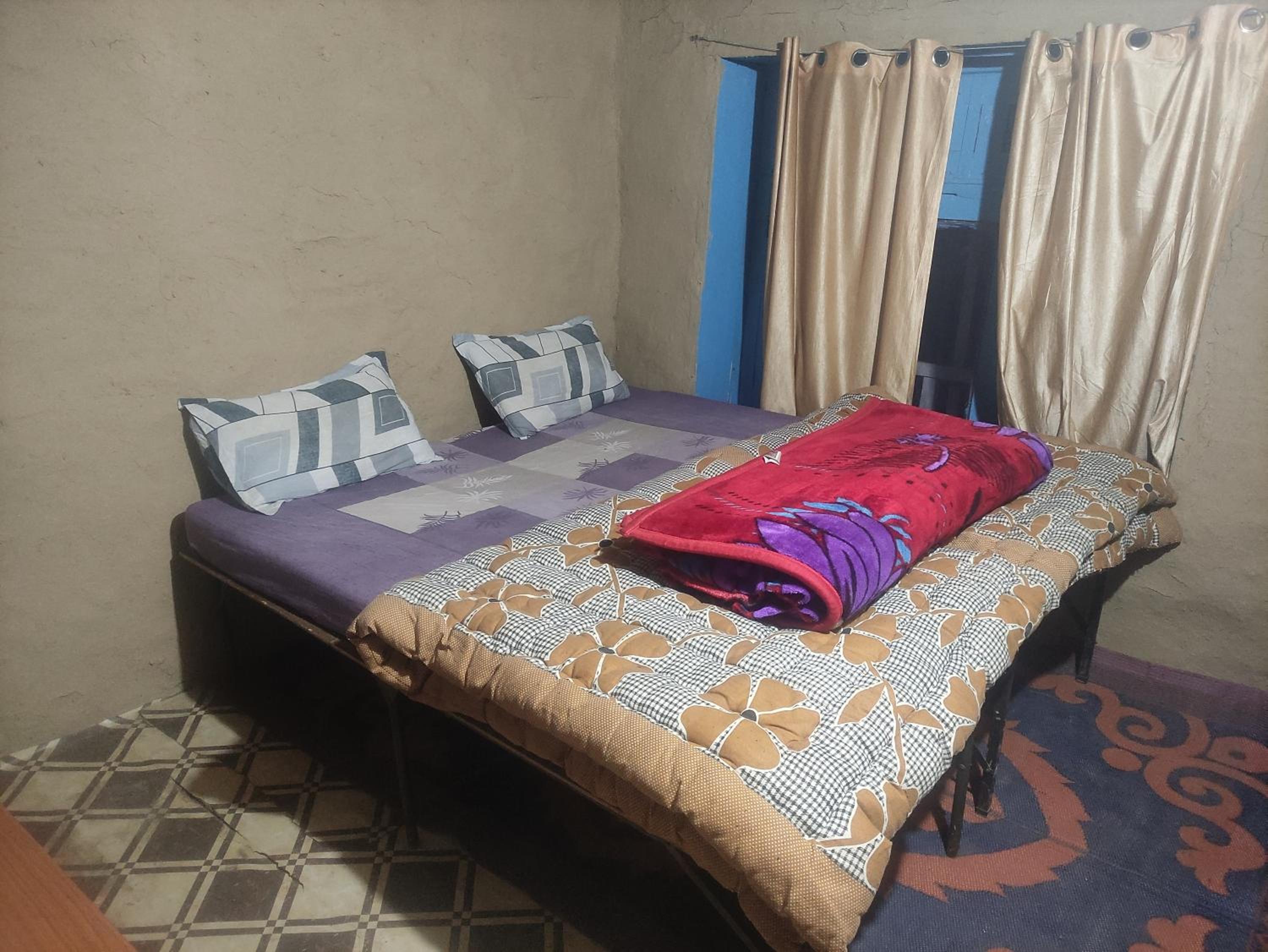 Budget Double Room photo 2