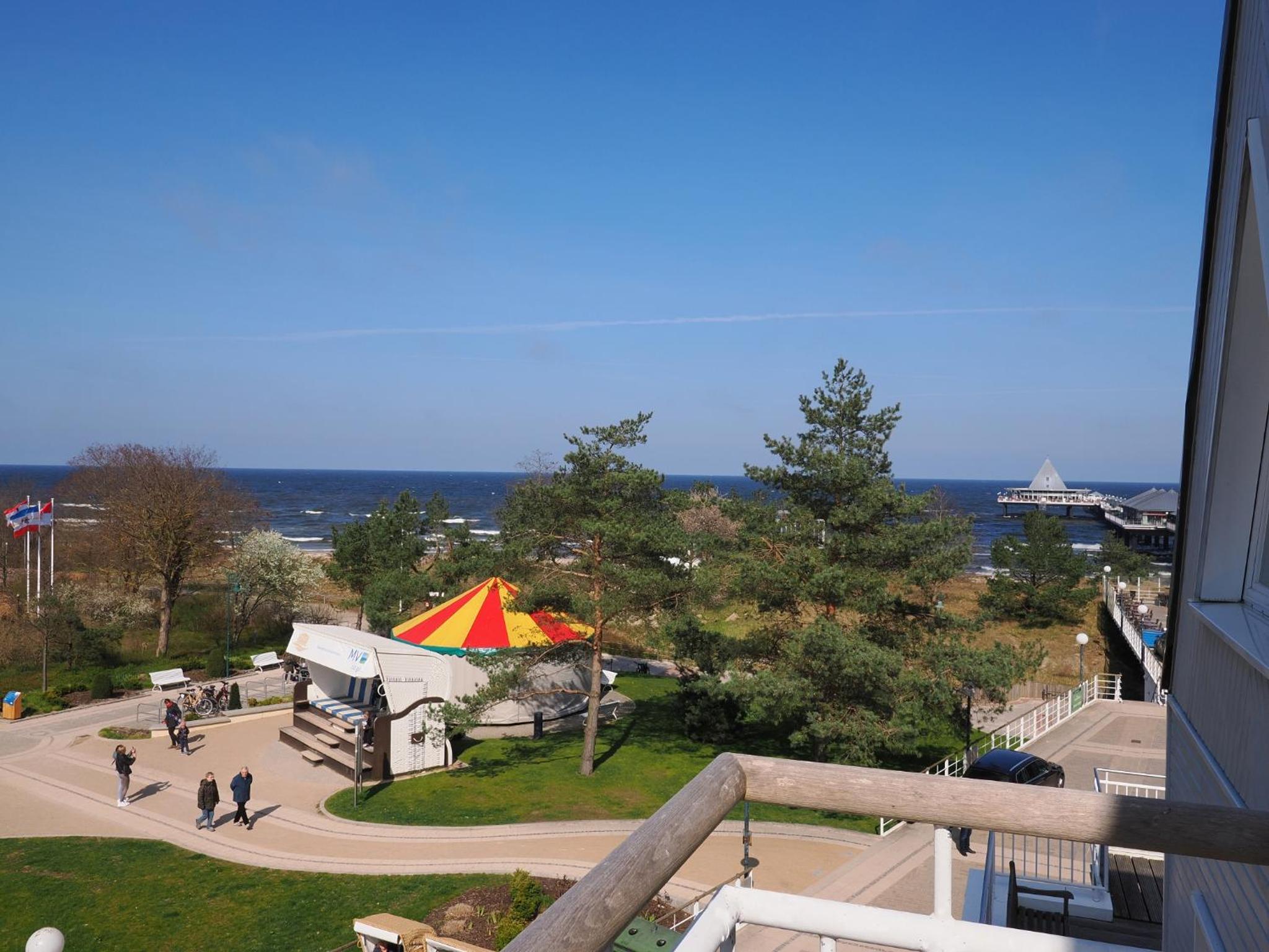Apartment with Sea View photo 2