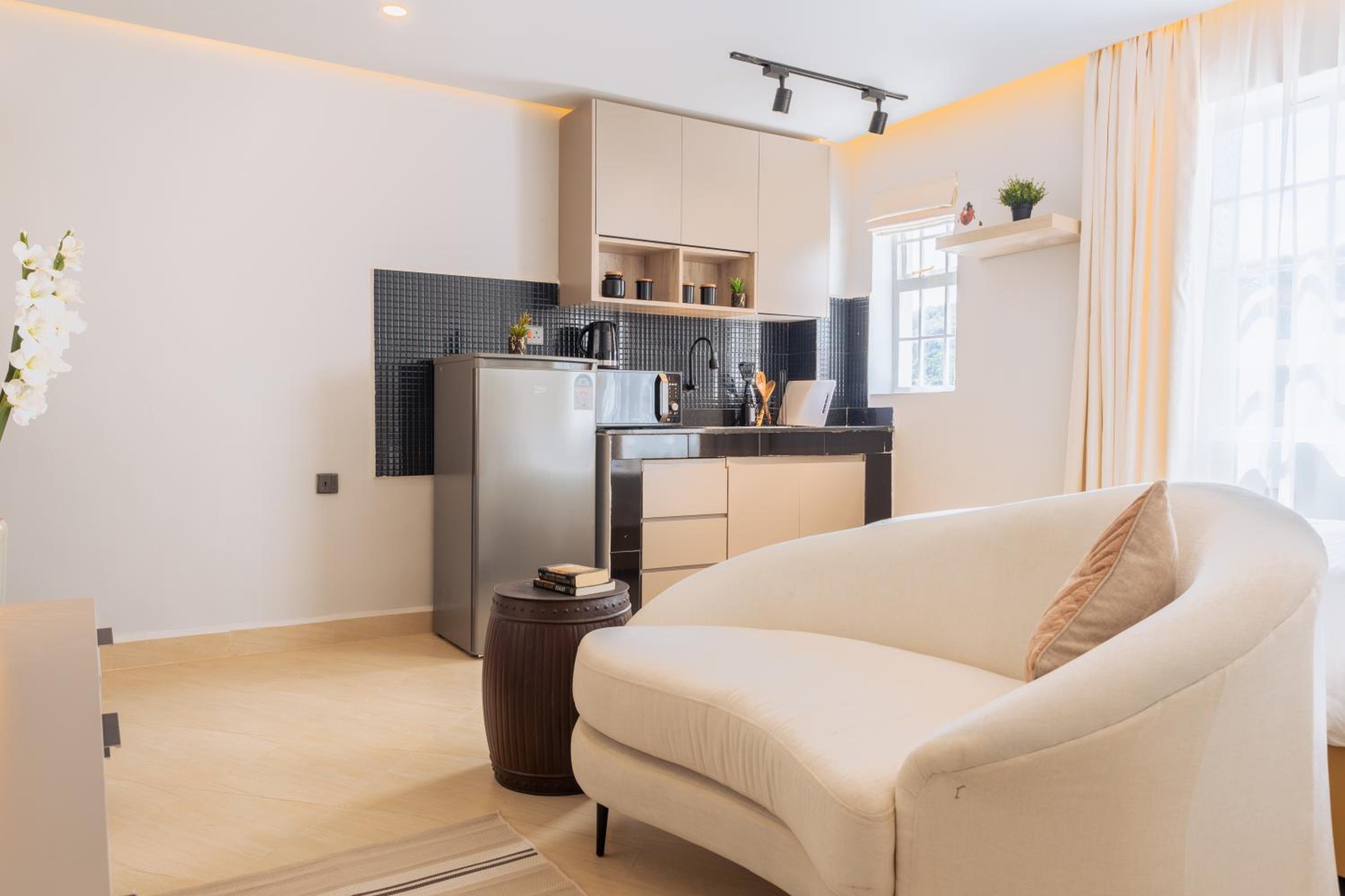 Studio Apartment