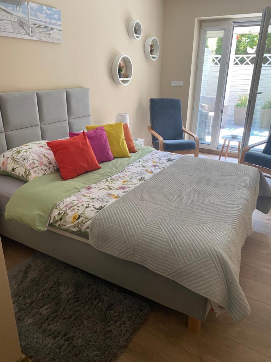 One-Bedroom Apartment photo 2