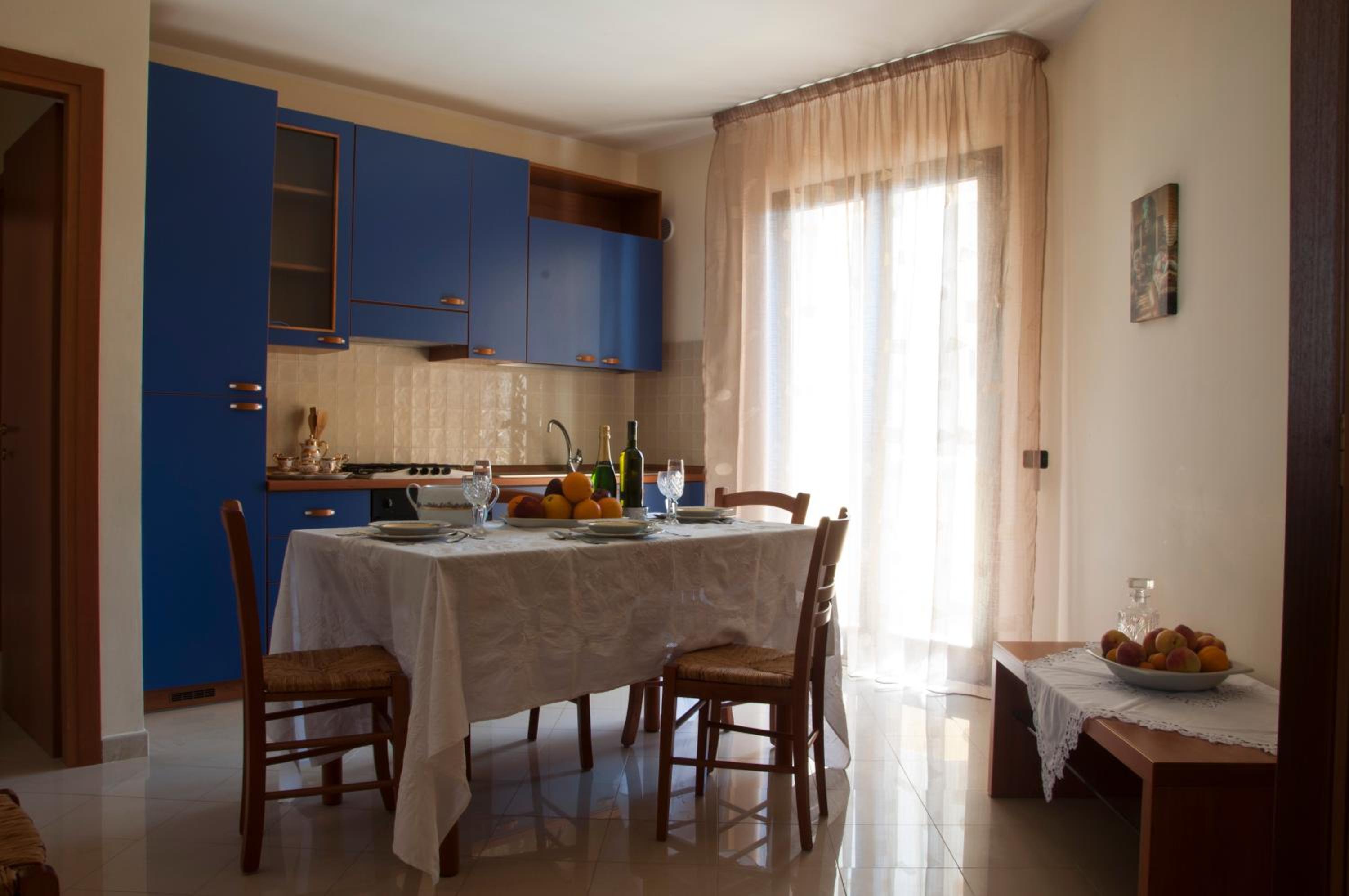 Three-Bedroom Apartment - Photo 3