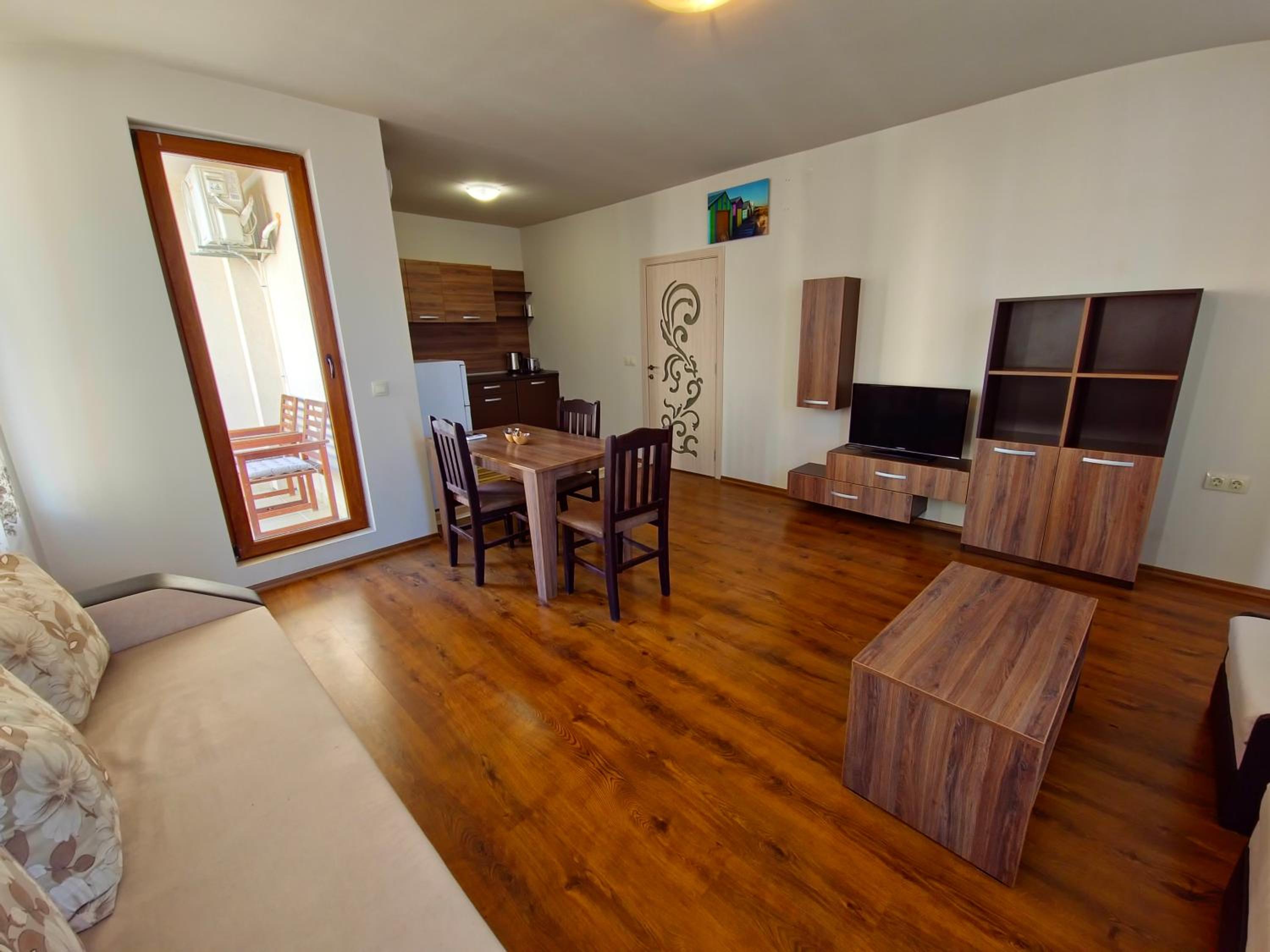 Apartment with Garden View