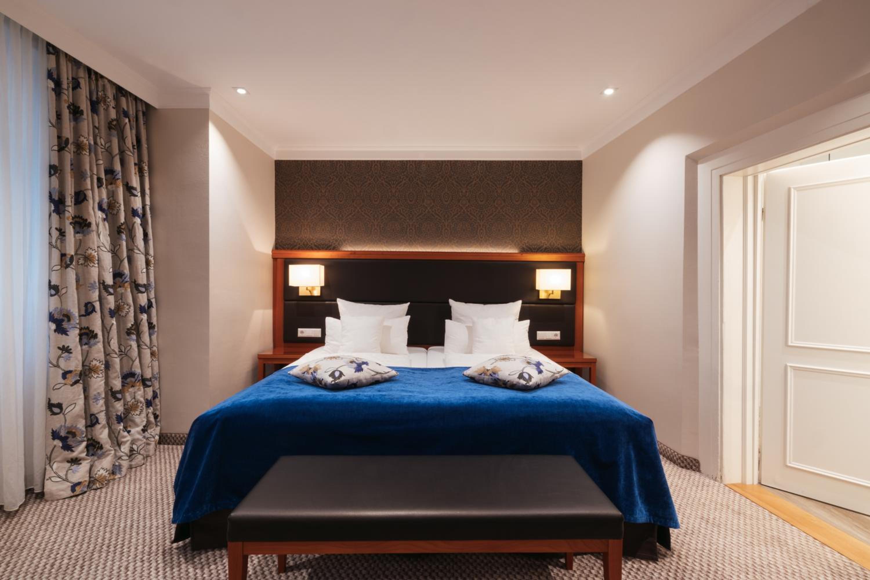 Deluxe Double or Twin Room - Photo 19