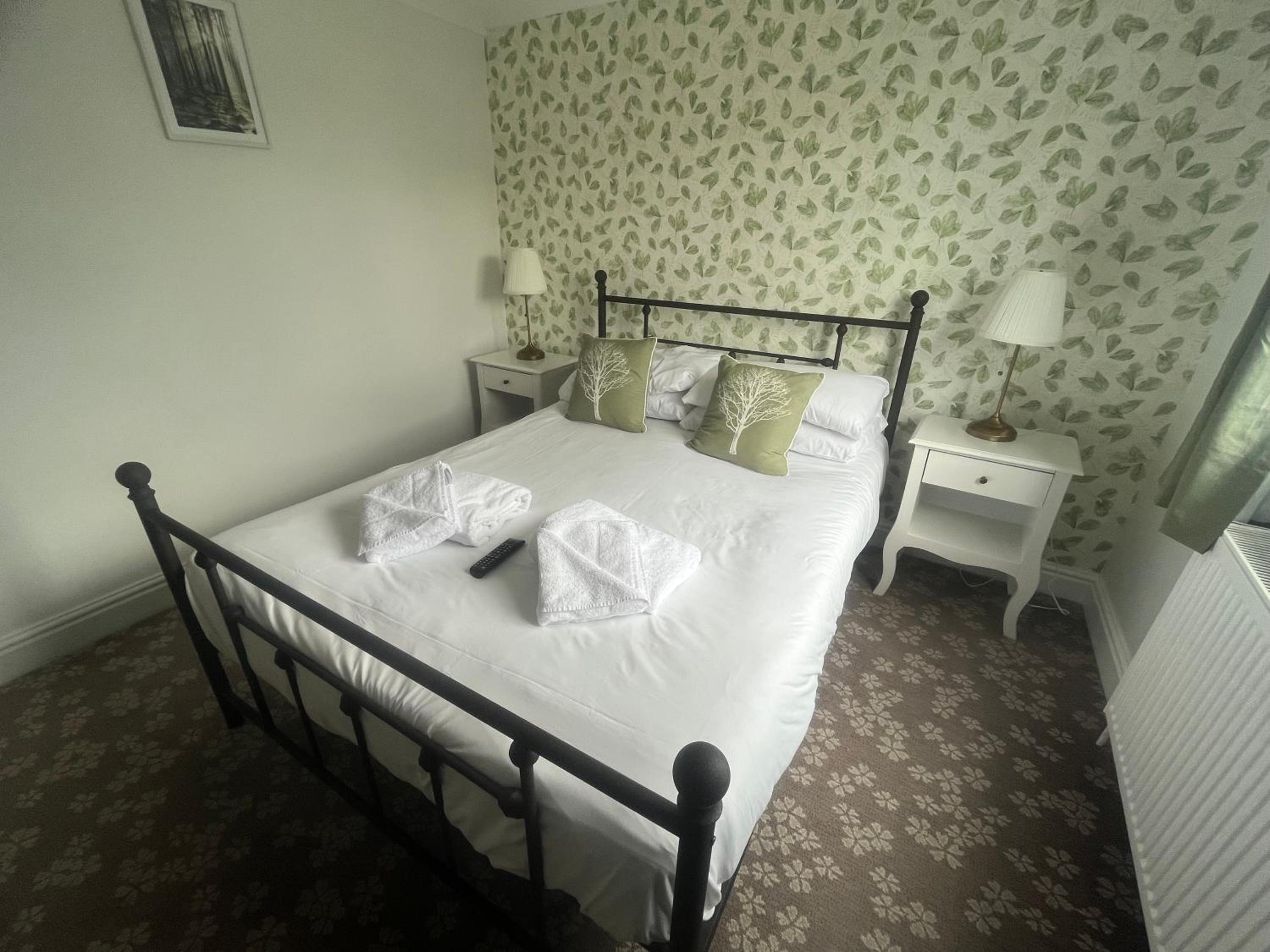 Double Room - Photo 3