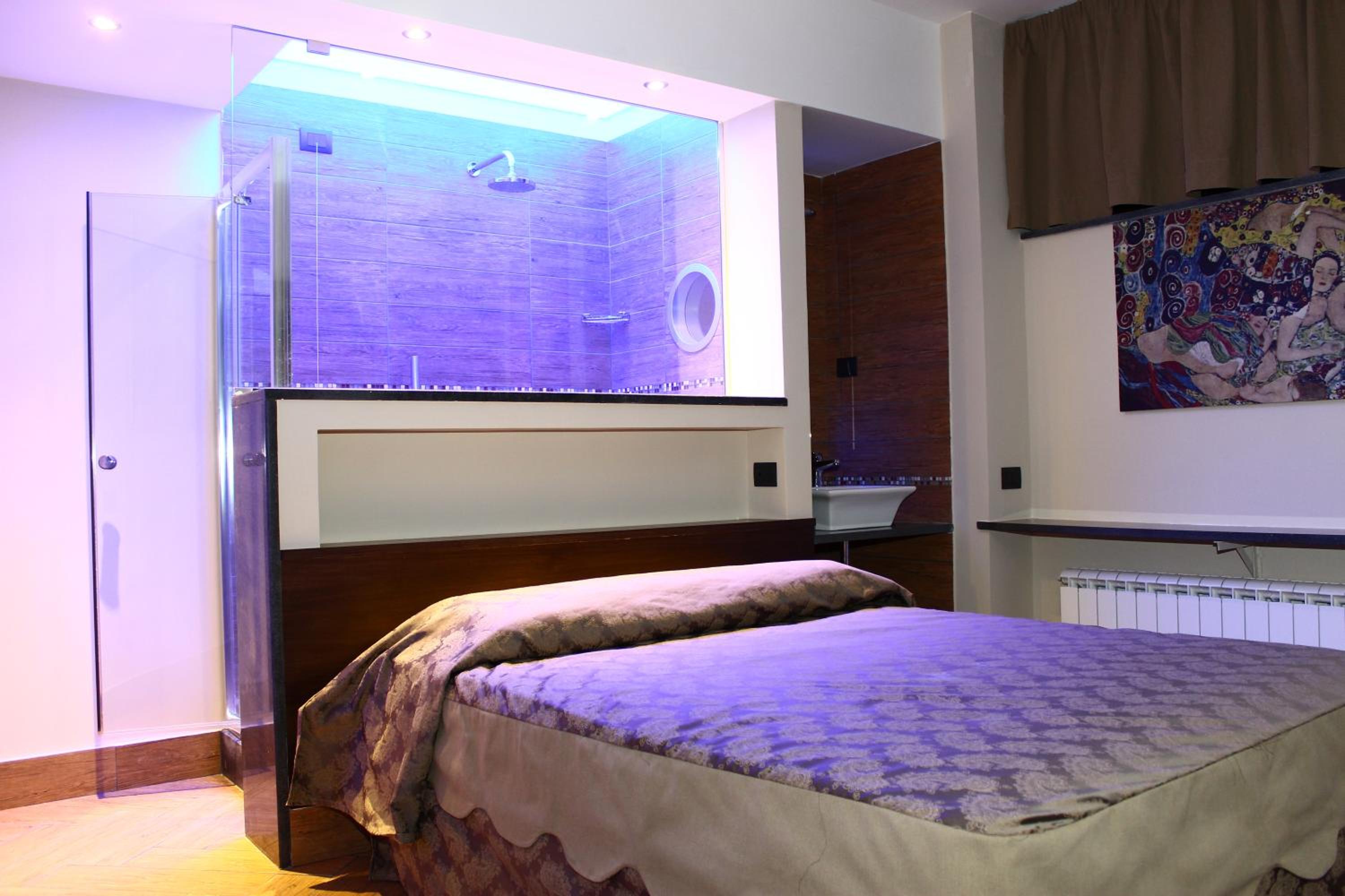 Large Double Room