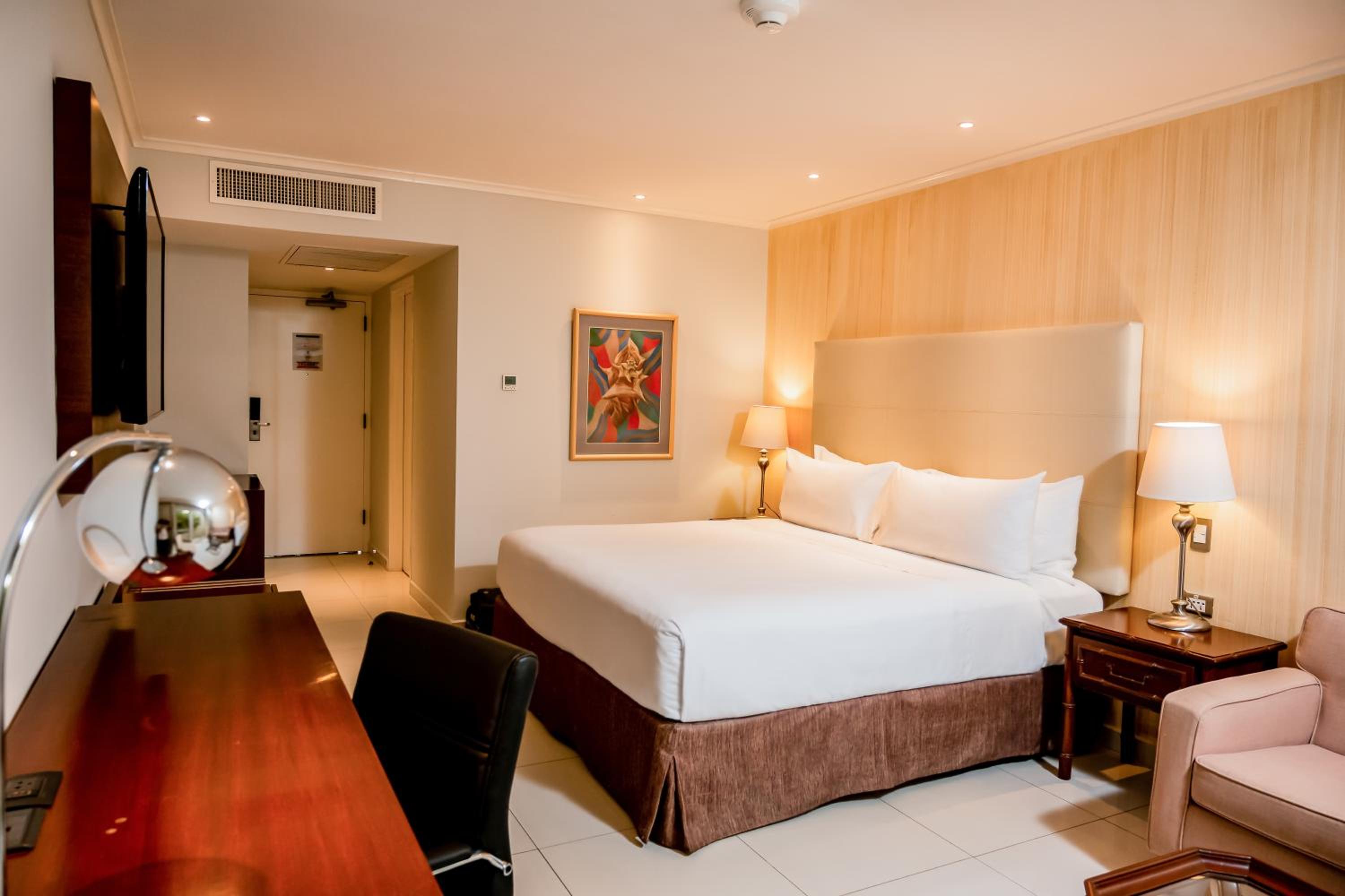Executive King Room with Balcony and Garden View