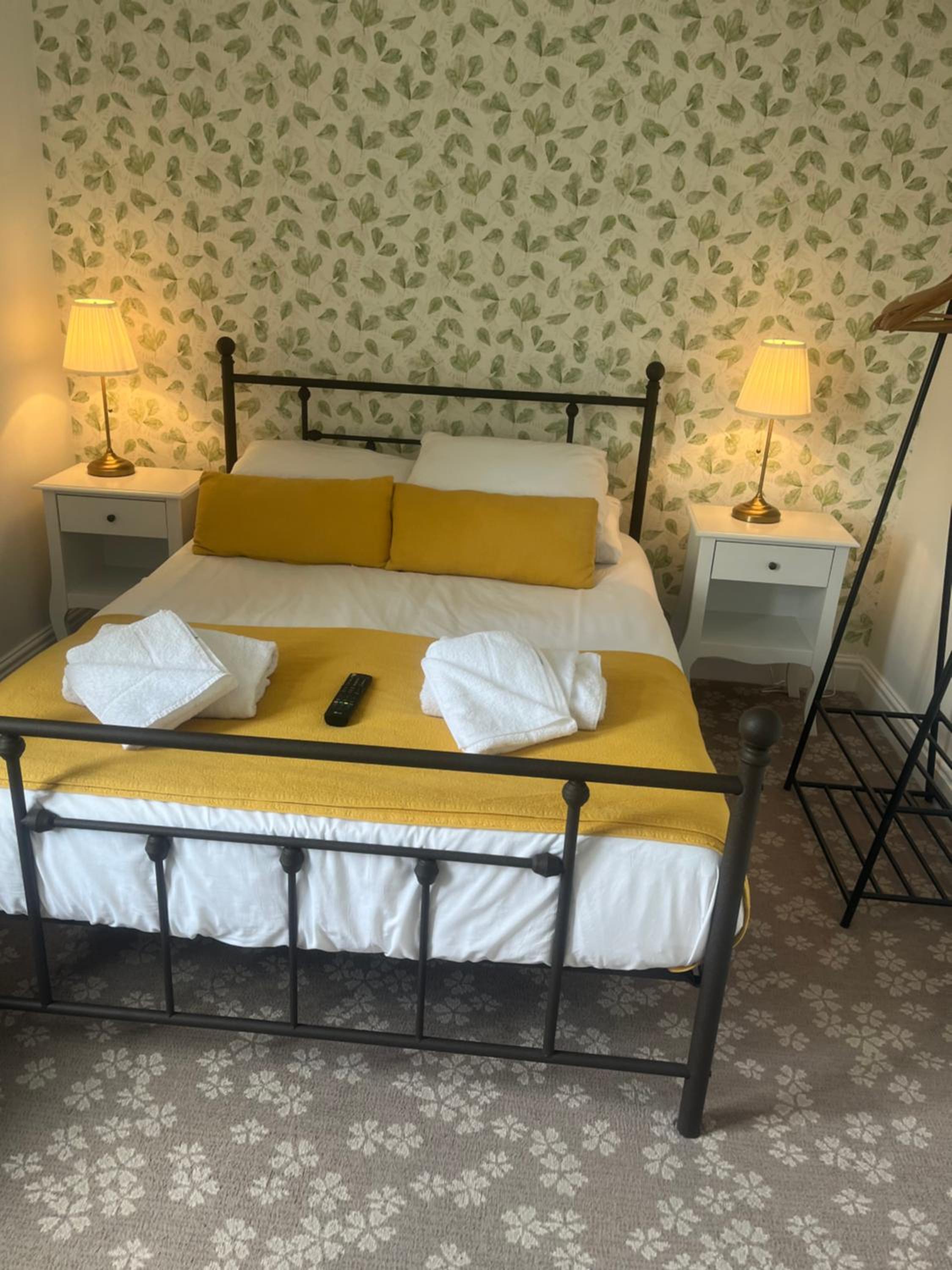 Double Room - Photo 4