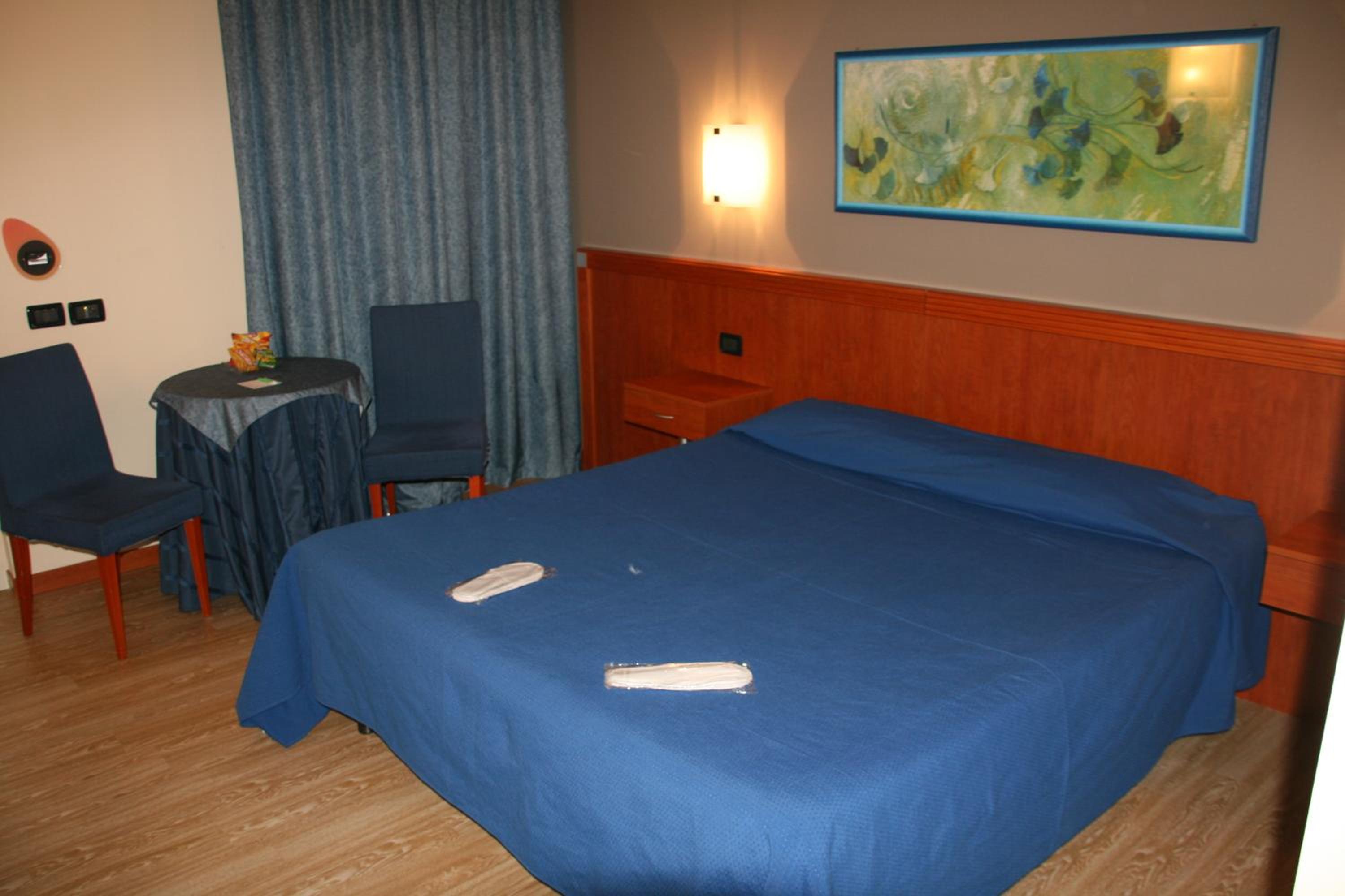 Double Room (1 Adult) photo 2