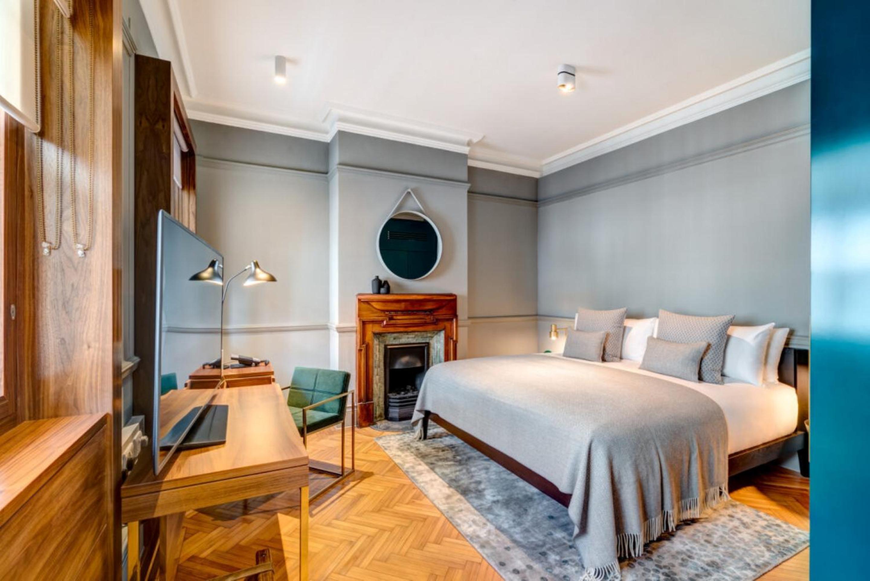 Executive Suite