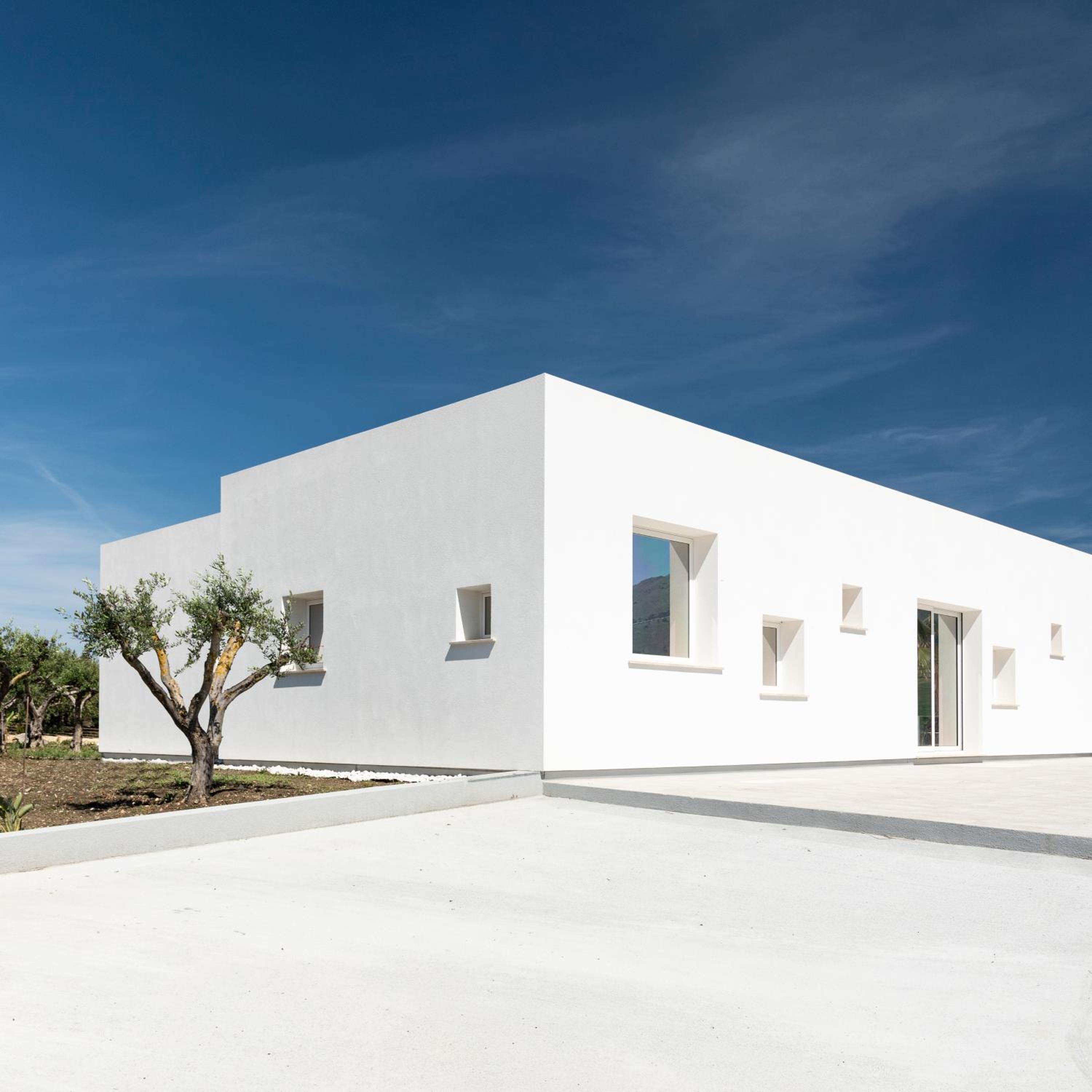Villa photo 2