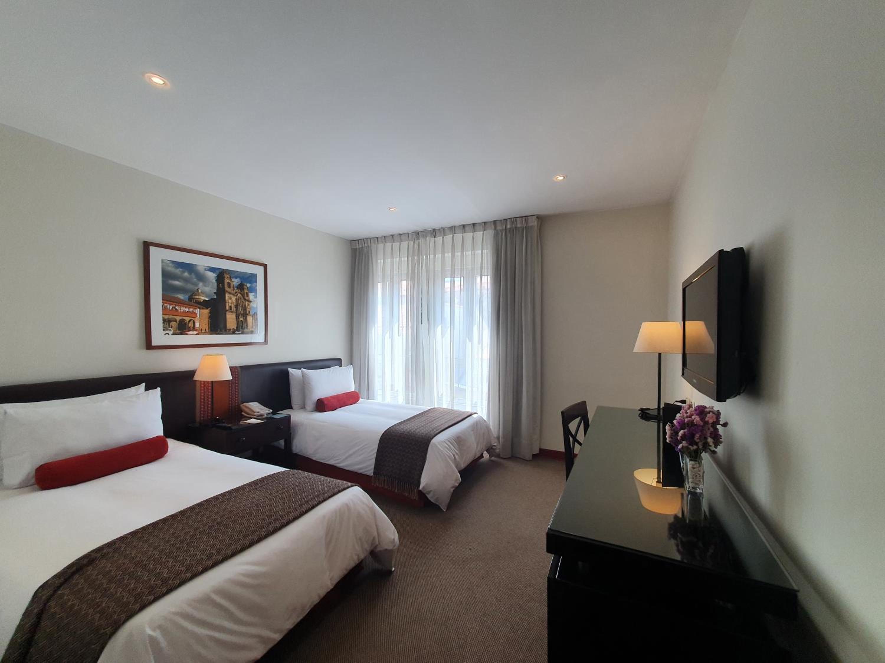 Standard Twin Room - Photo 8