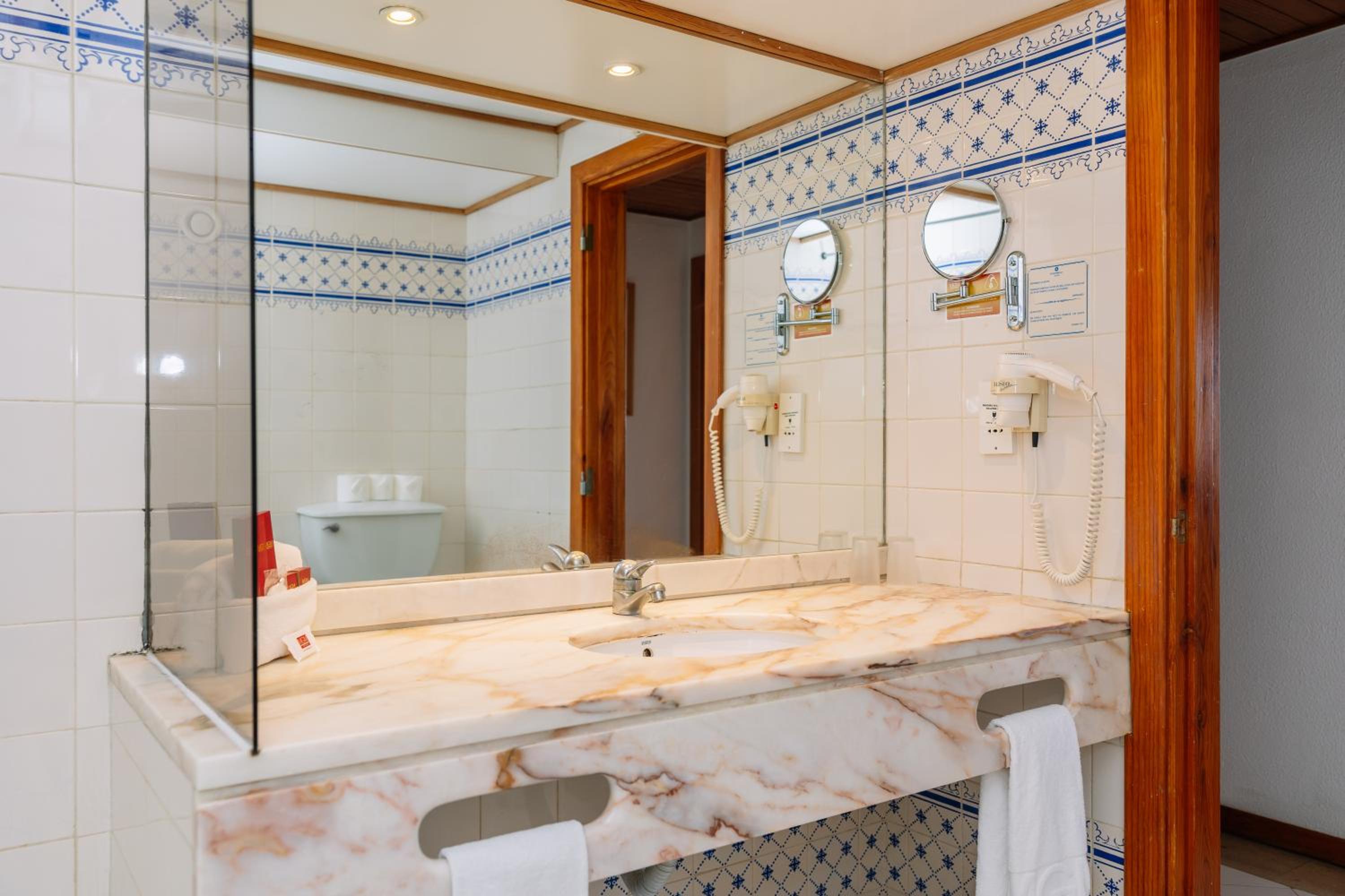 Superior One Bedroom Apartment 2 - Winter All Inclusive - Photo 6