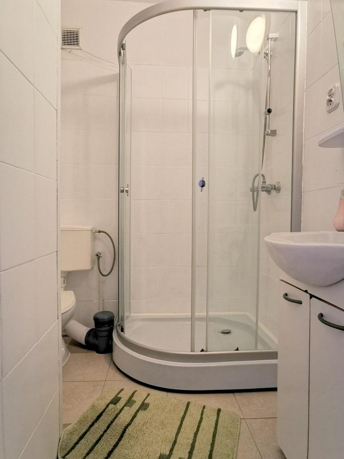 Triple Room - Photo 2