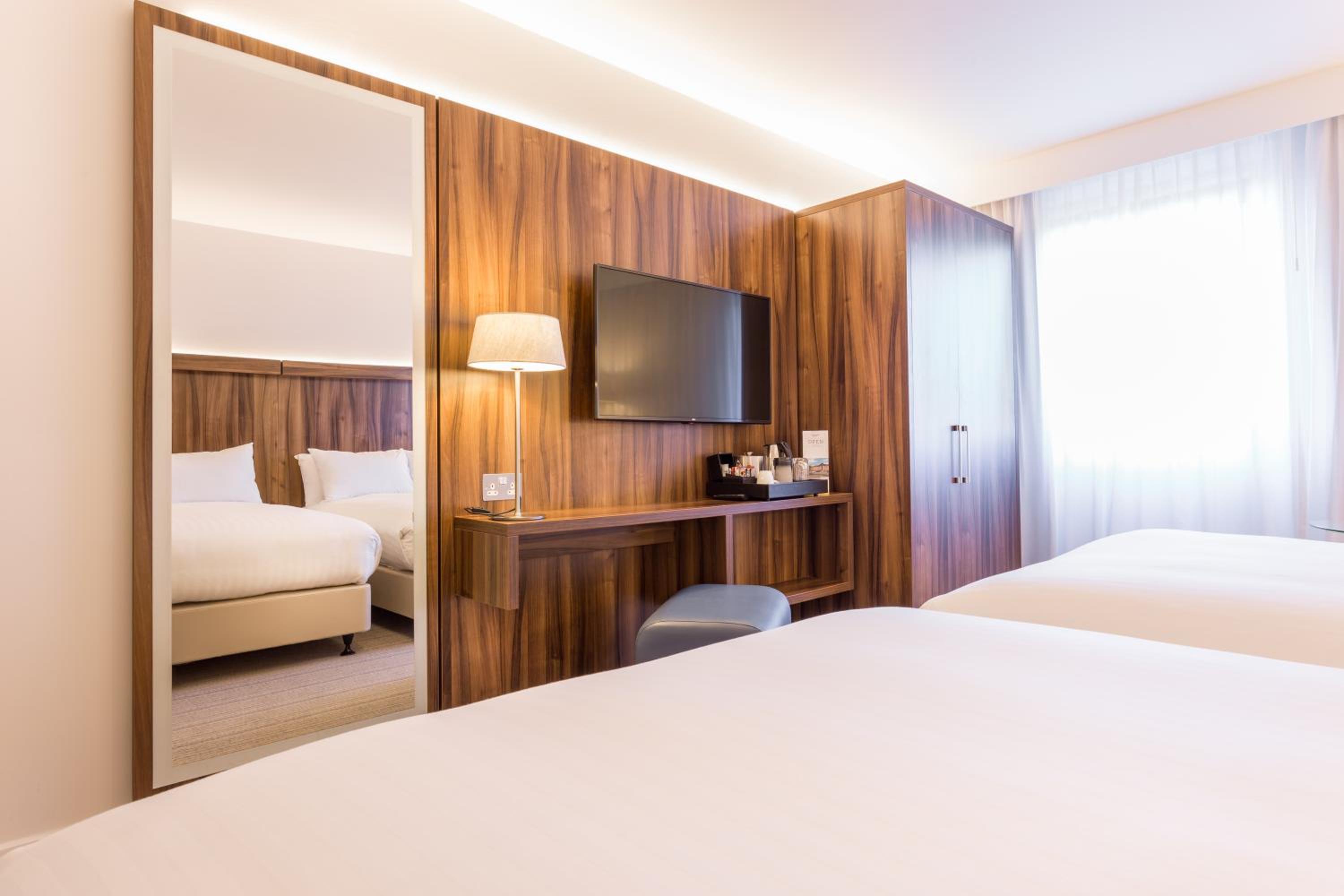 Twin Room - Photo 1