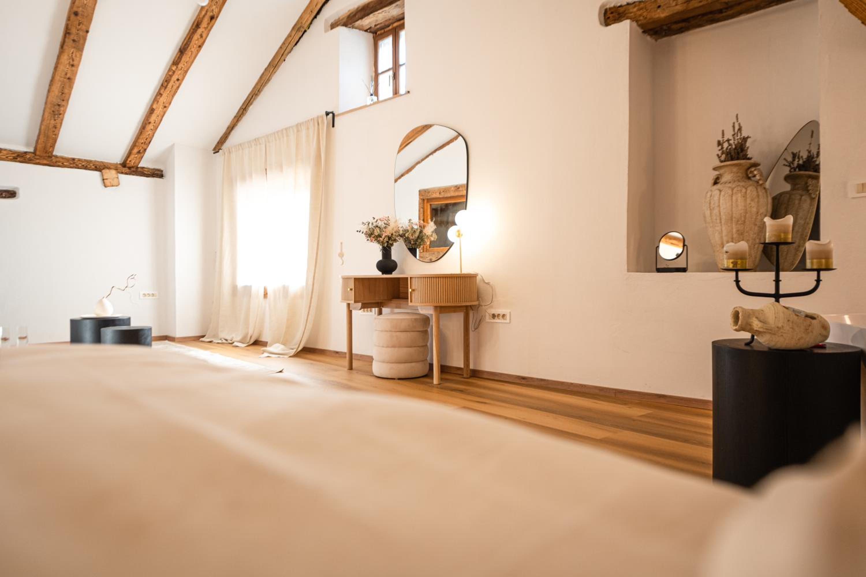 Deluxe Double Room with Bath photo 3