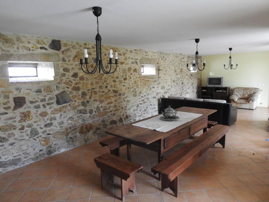 Five-Bedroom House - Photo 22