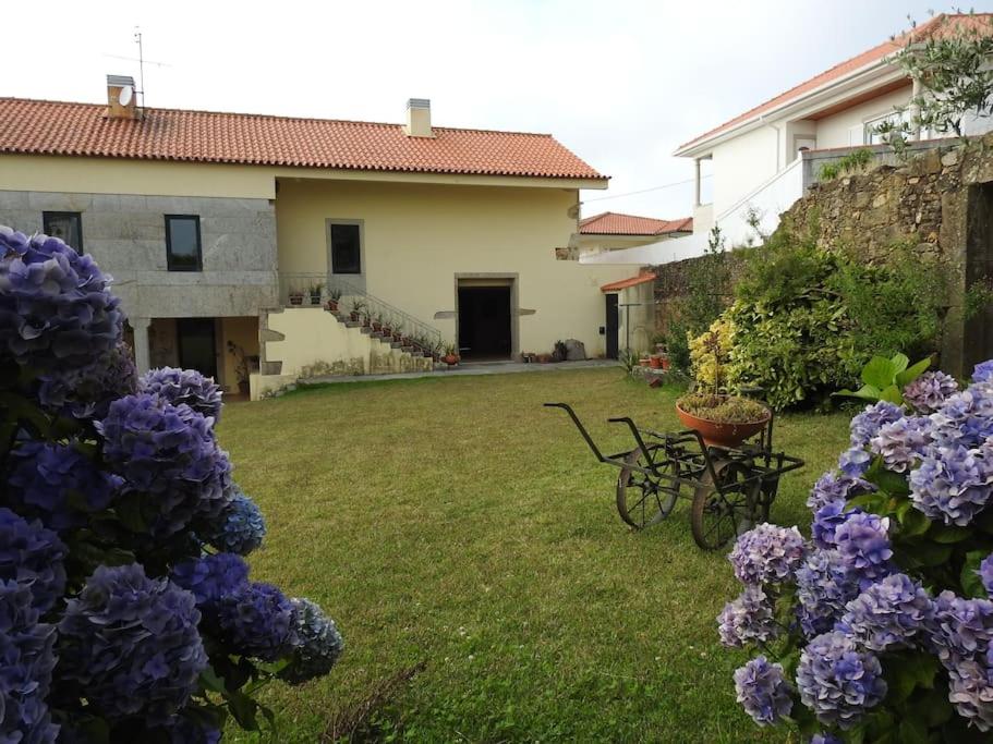 Five-Bedroom House - Photo 4