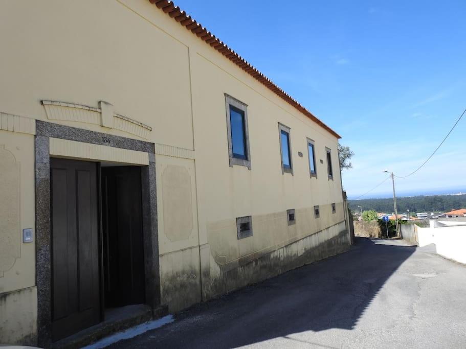 Five-Bedroom House - Photo 20
