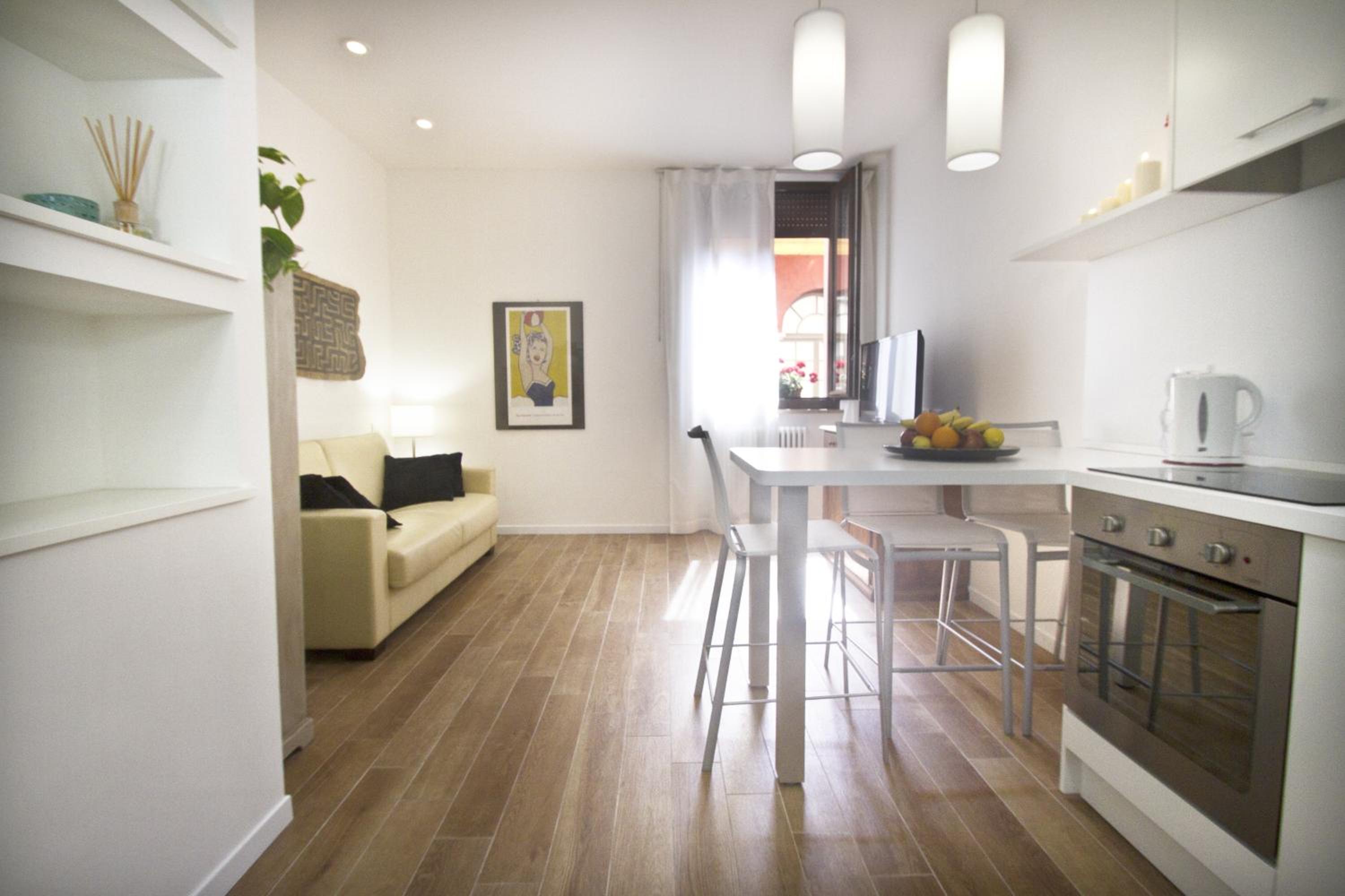 One-Bedroom Apartment