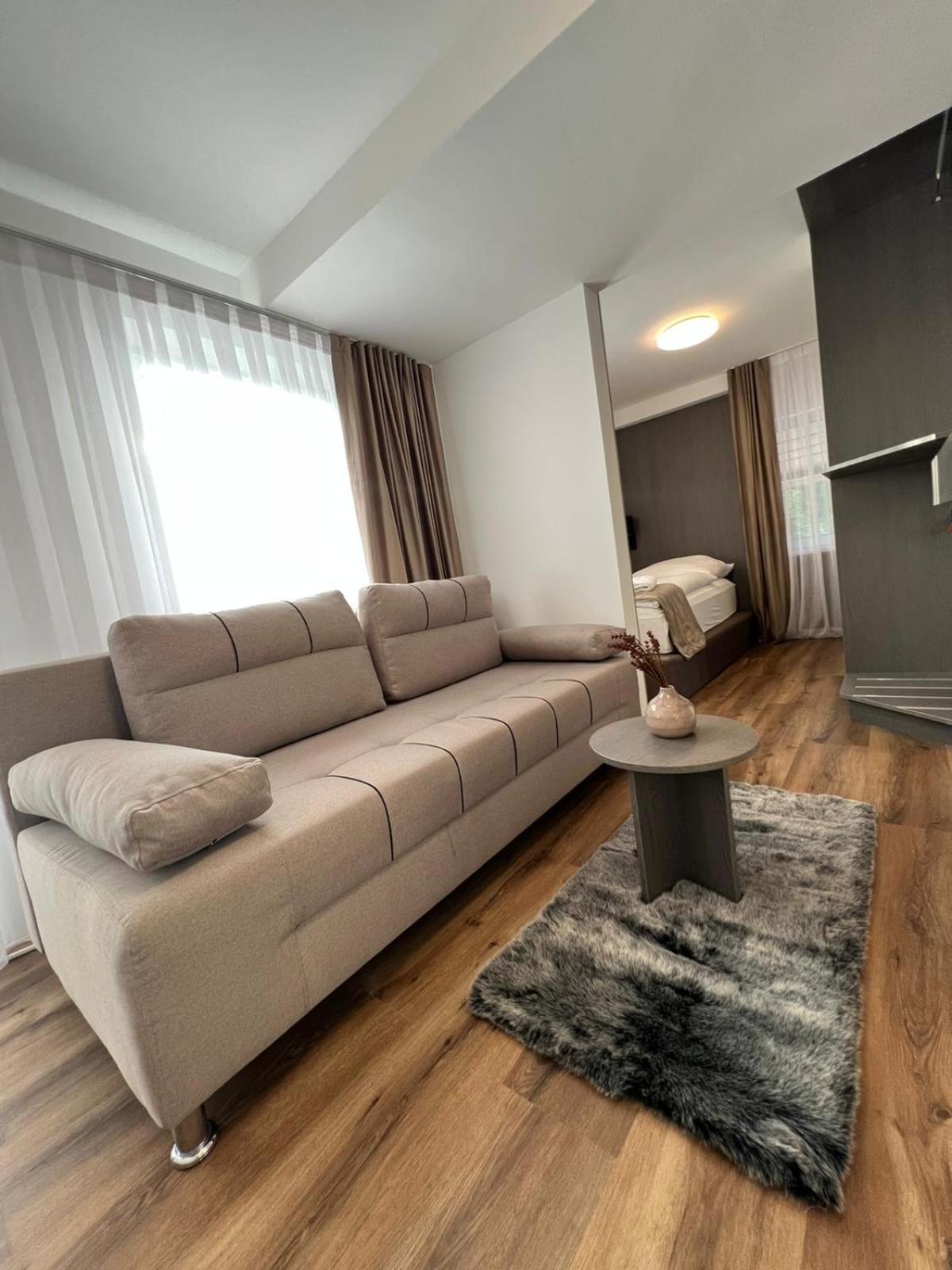 Apartment photo 1