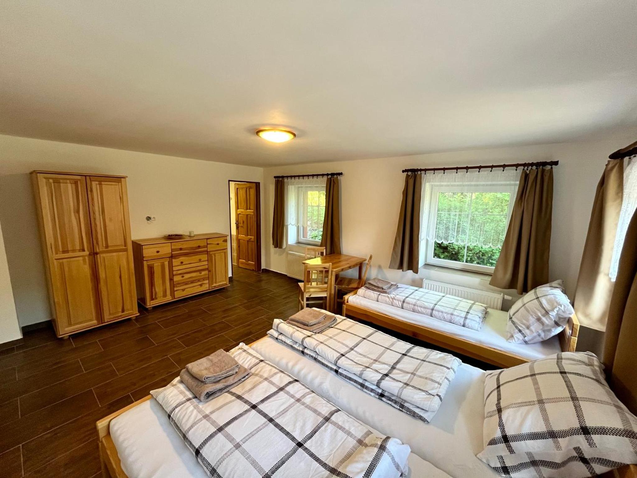 Triple Room with Bathroom photo 2
