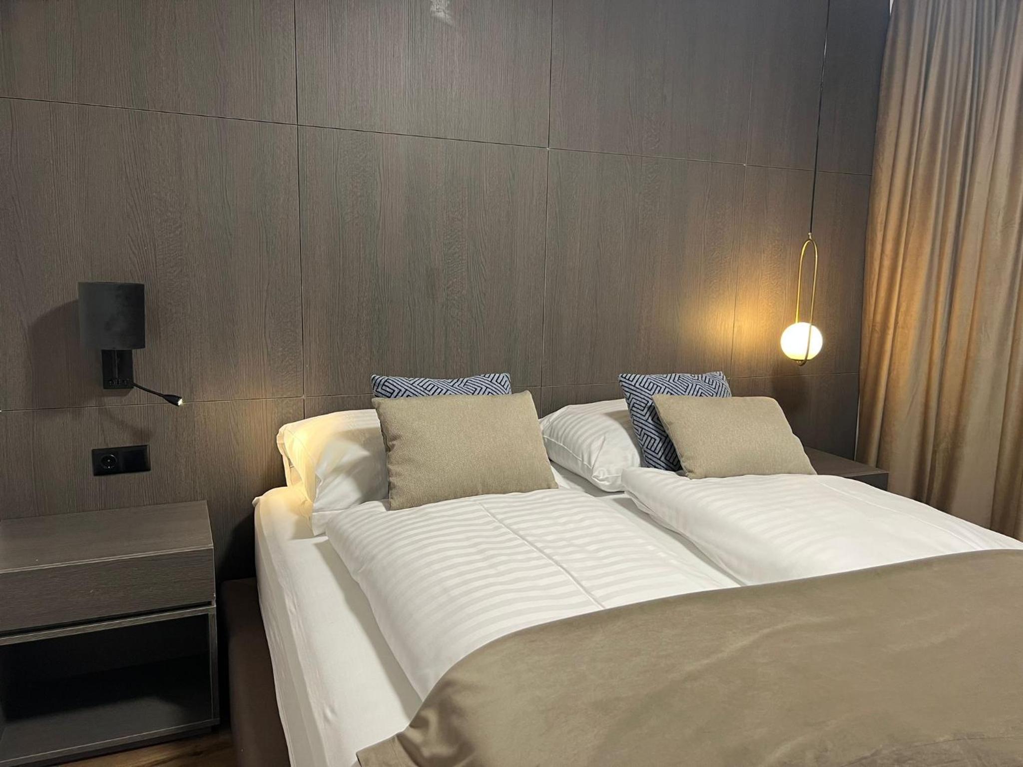 Deluxe Double Room photo 2