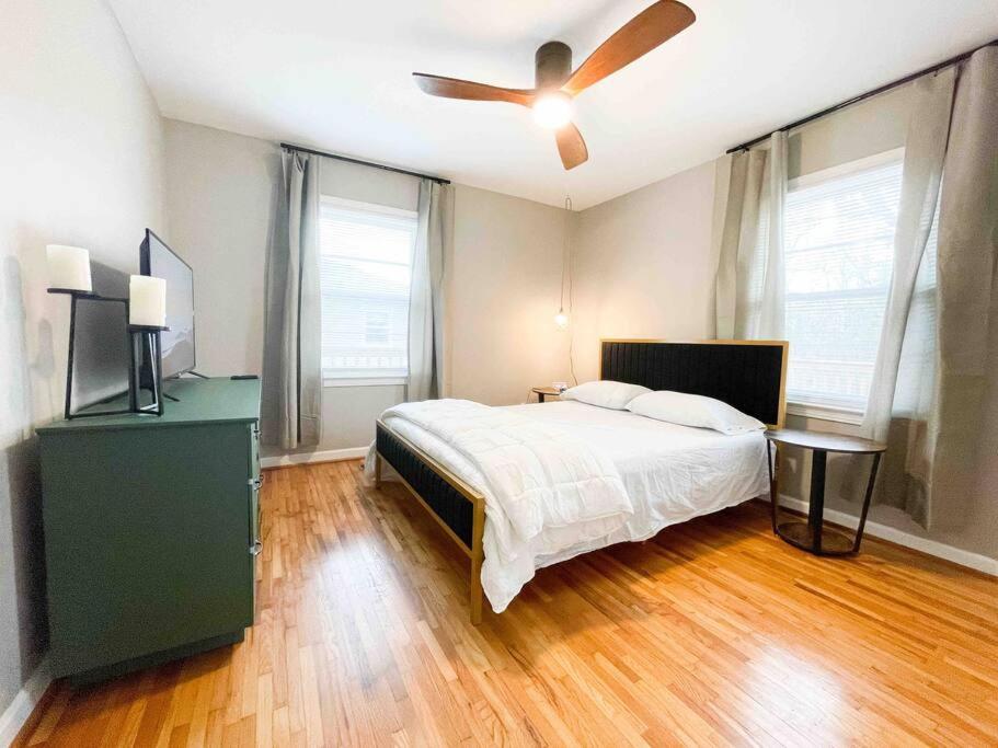 Two-Bedroom House photo 3