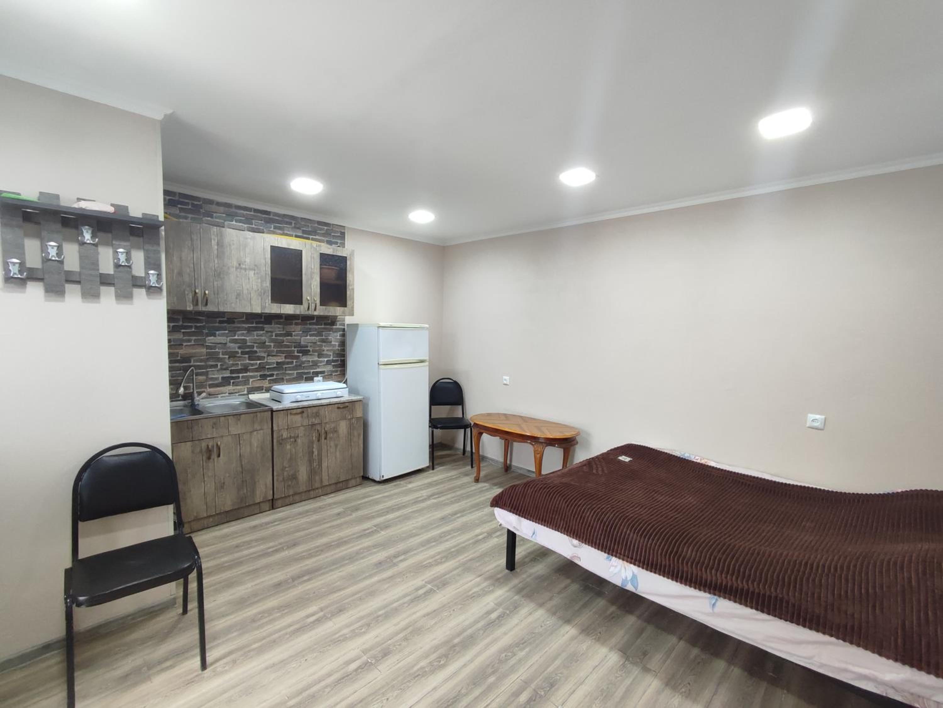 Family Room with Private Bathroom photo 1