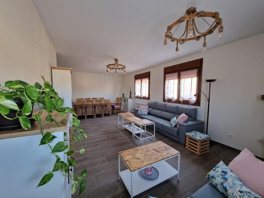 Casa de cuatro habitaciones