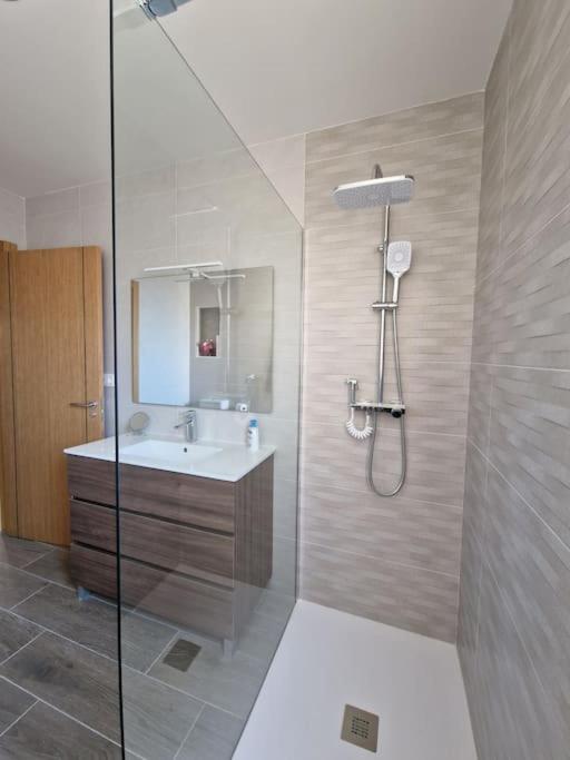 Four-Bedroom House photo 2