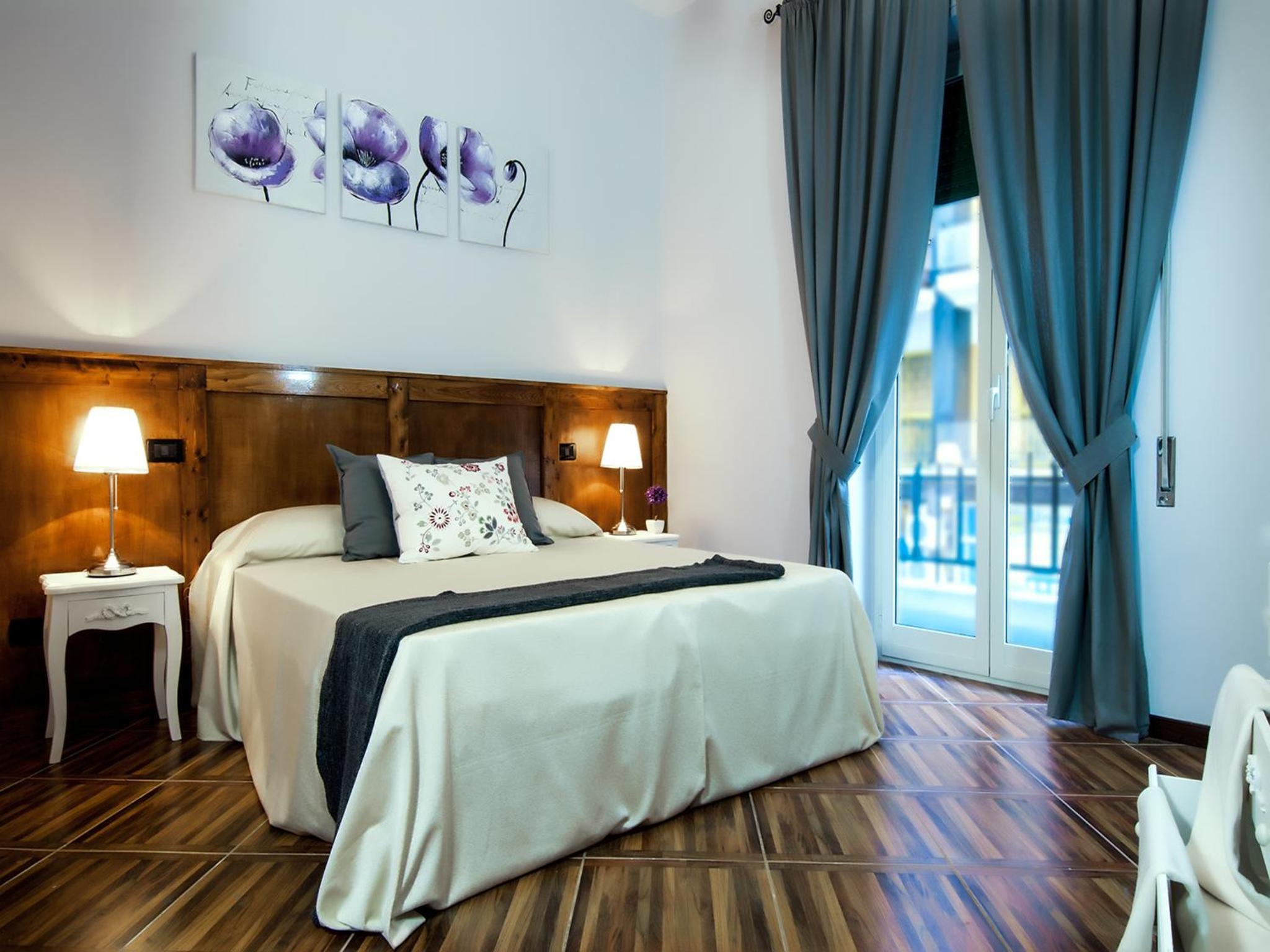 Double Room With Balcony And Private Bathroom