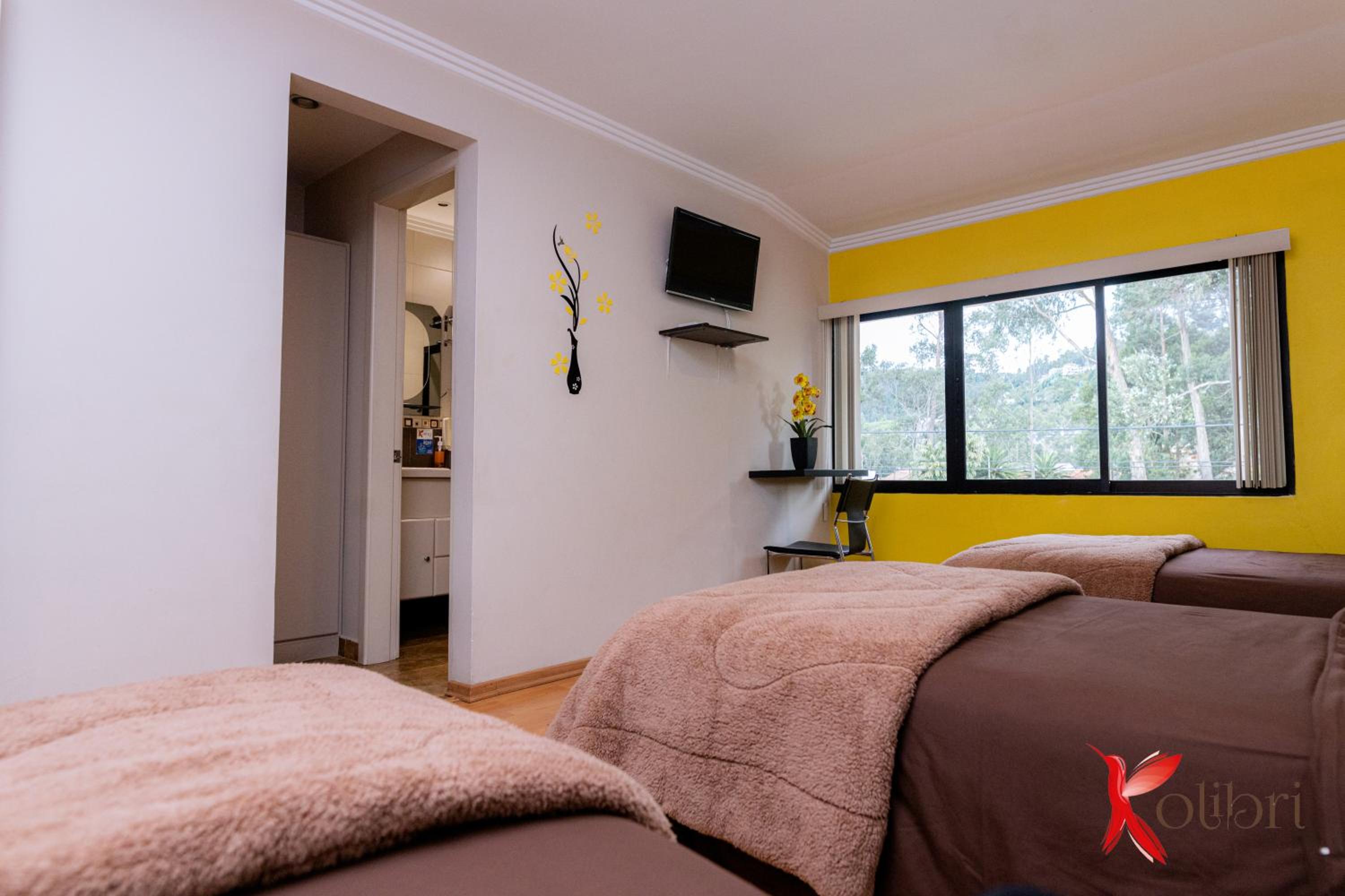 Deluxe Triple Room photo 2
