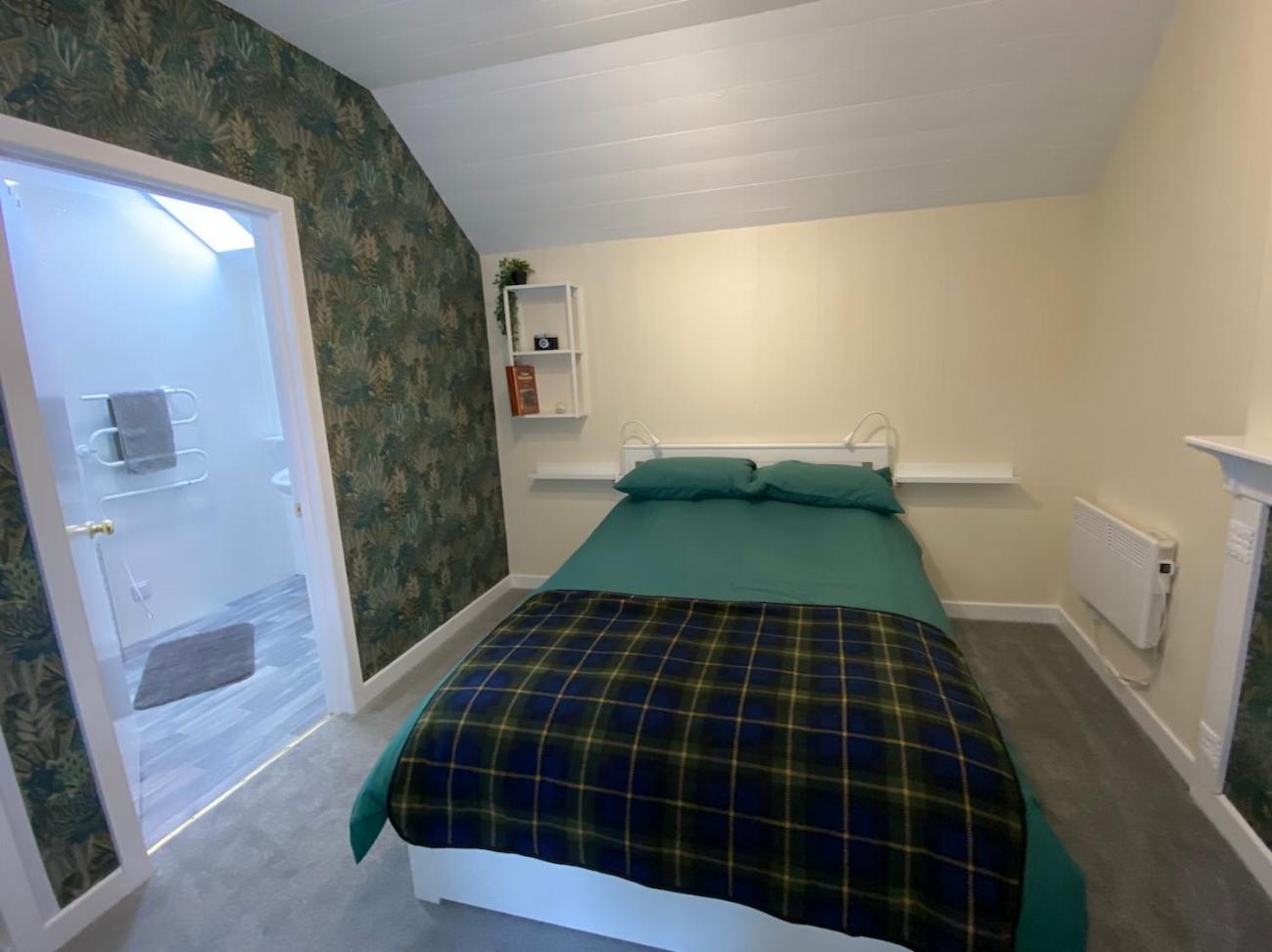 Double Room with Mountain View