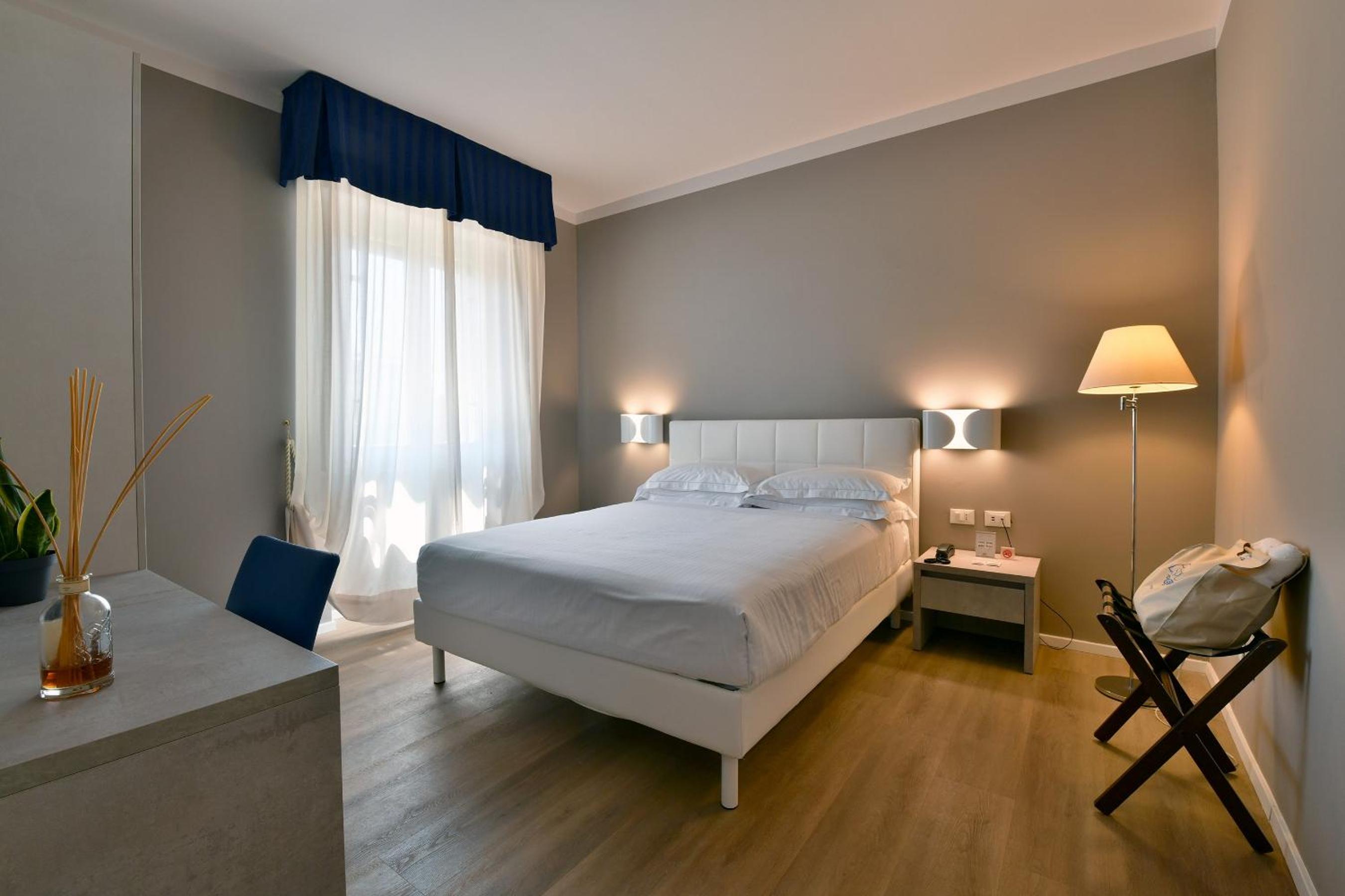 Classic Double Room - Photo 1