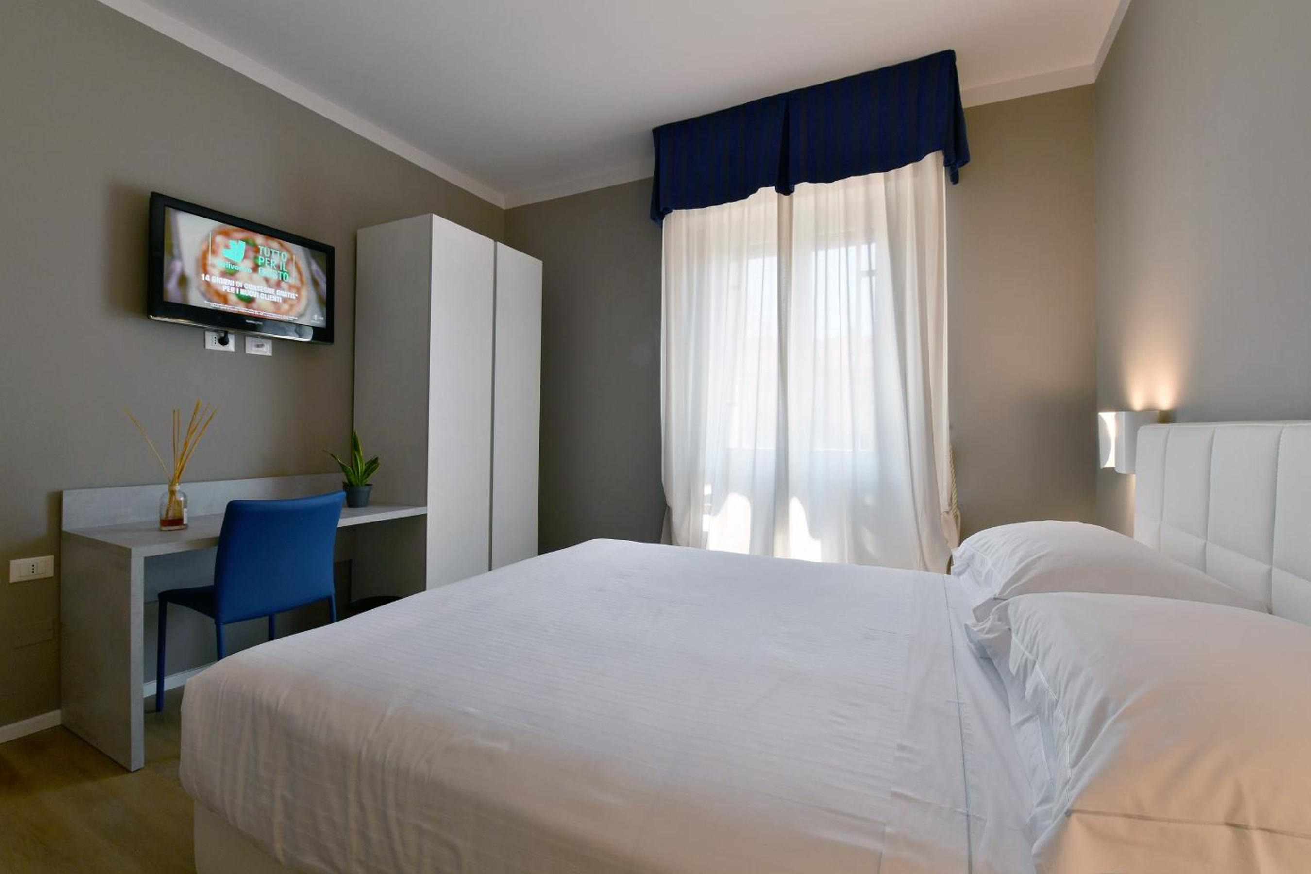 Classic Double Room - Photo 5