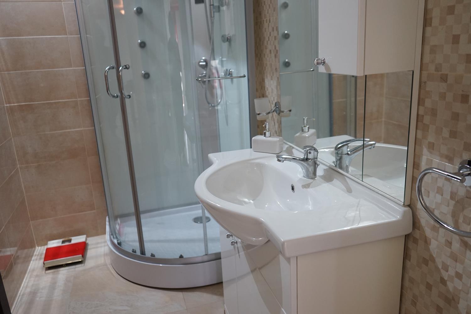 Triple Room with Private Bathroom photo 3