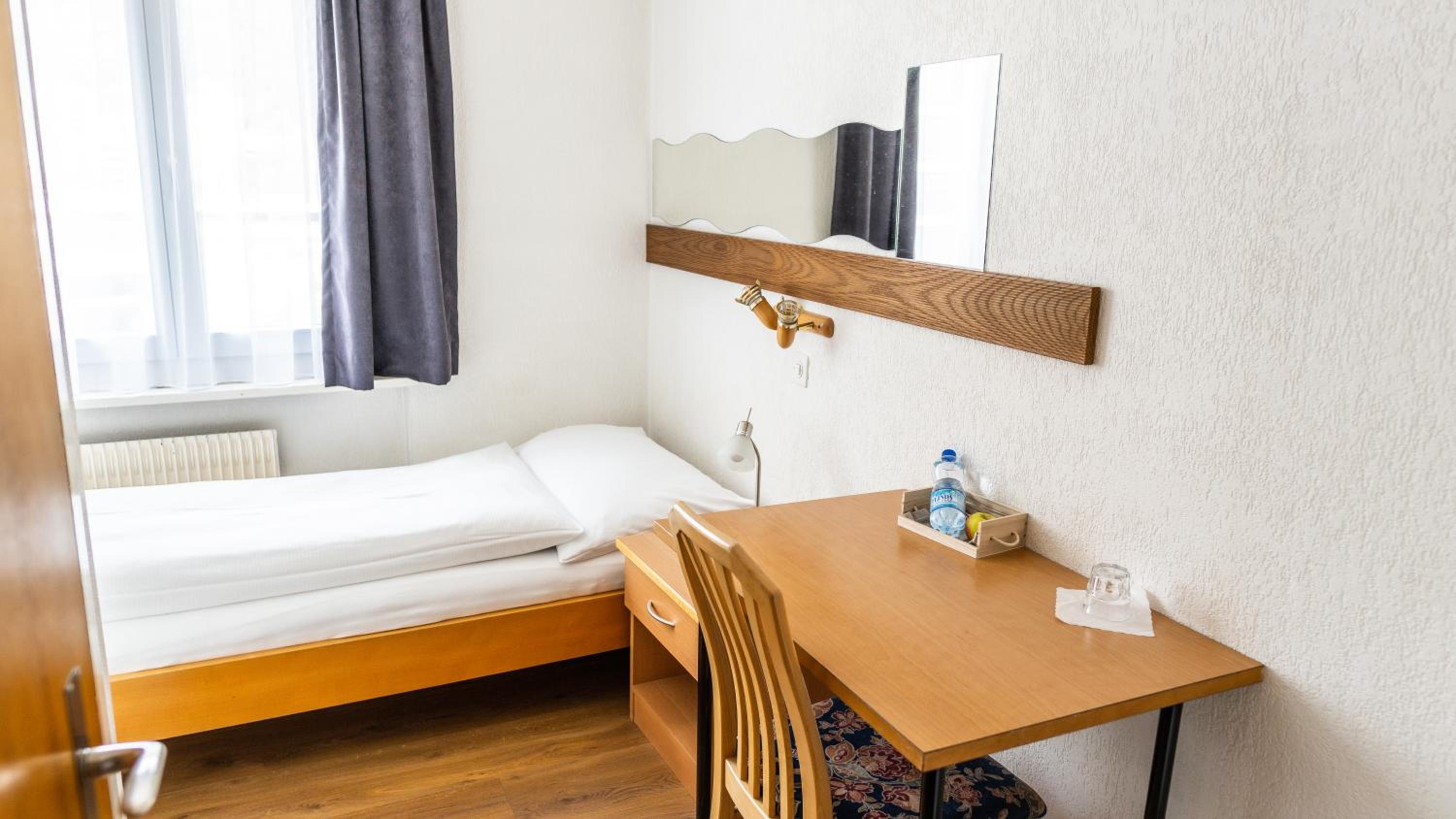 Budget Single Room with Private External Toilet